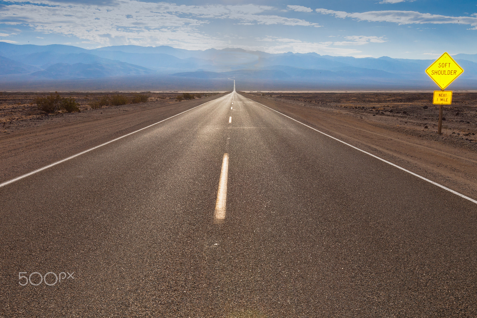 Canon EOS 5D Mark II + Canon EF 16-35mm F2.8L USM sample photo. Death valley, california photography