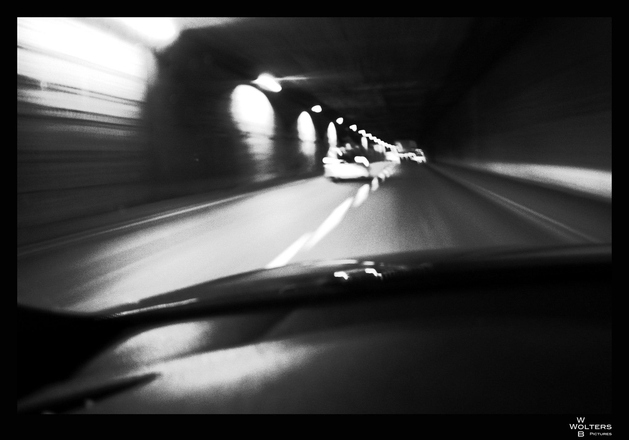 RICOH GR LENS sample photo. Speed photography