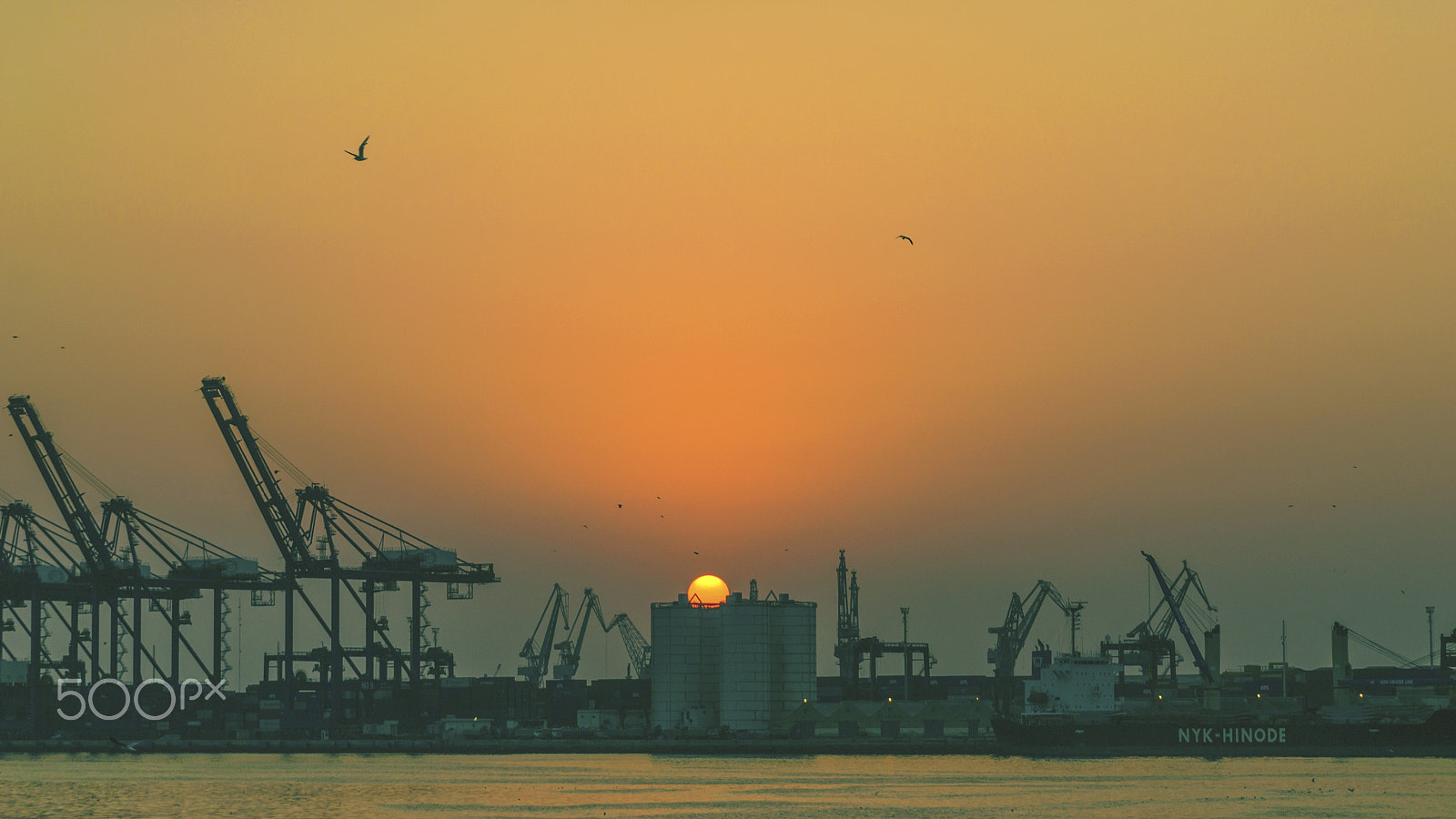 Sigma 24-70mm F2.8 EX DG HSM sample photo. Sunset in karachi photography