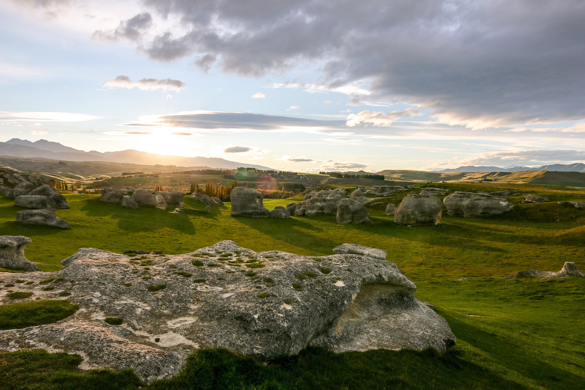 Canon 11-20mm sample photo. Elephant rocks, new zealand photography