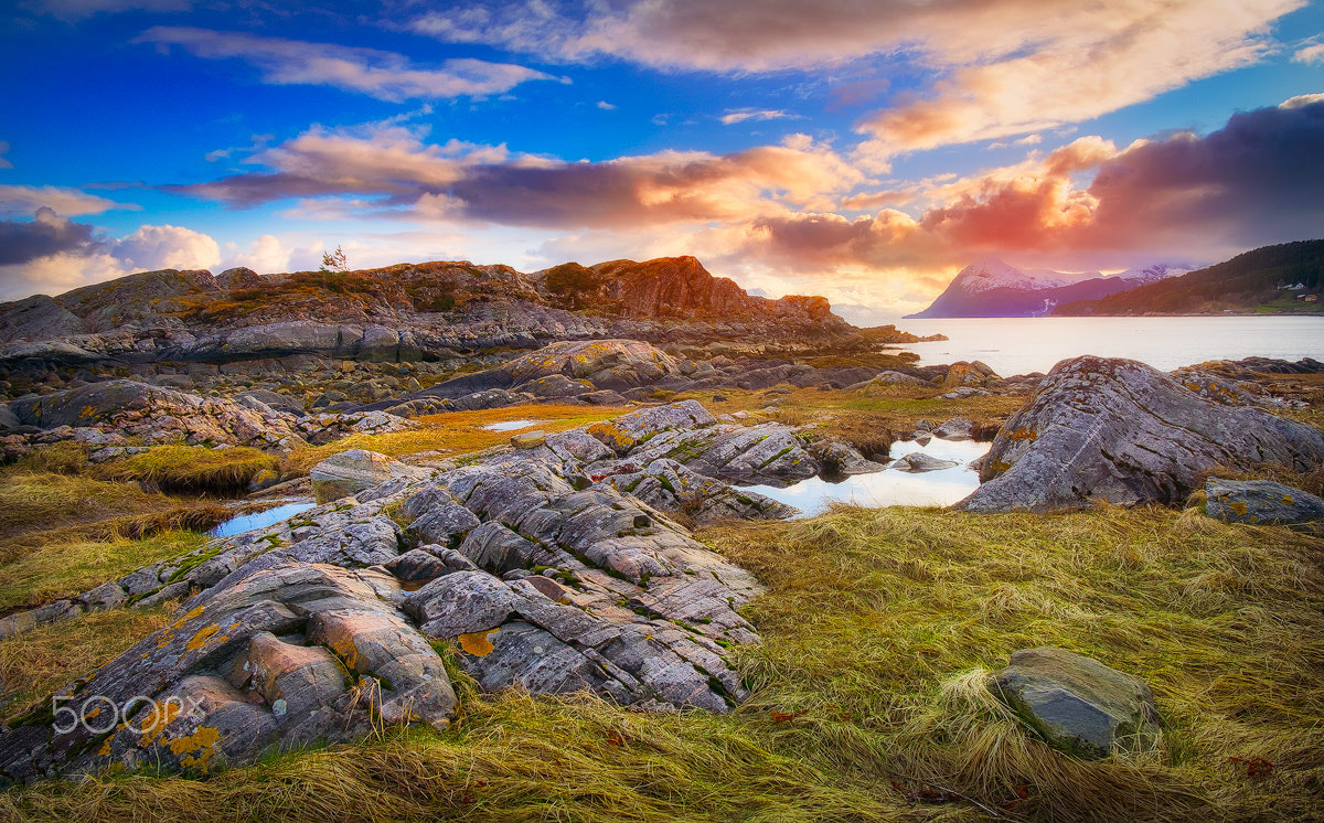 Fujifilm XC 16-50mm F3.5-5.6 OIS sample photo. Sunset in molde. norway, 2016. photography