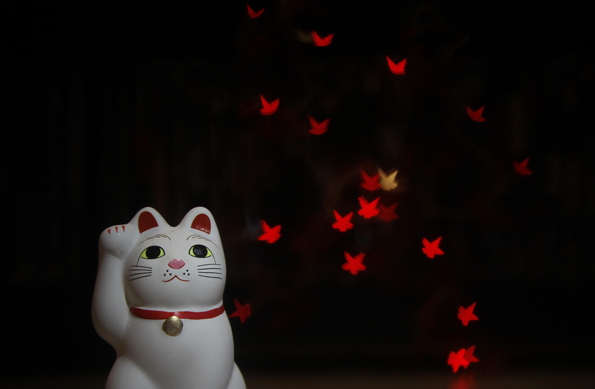 Canon EF-S 18-55mm F3.5-5.6 sample photo. Maneki neko photography