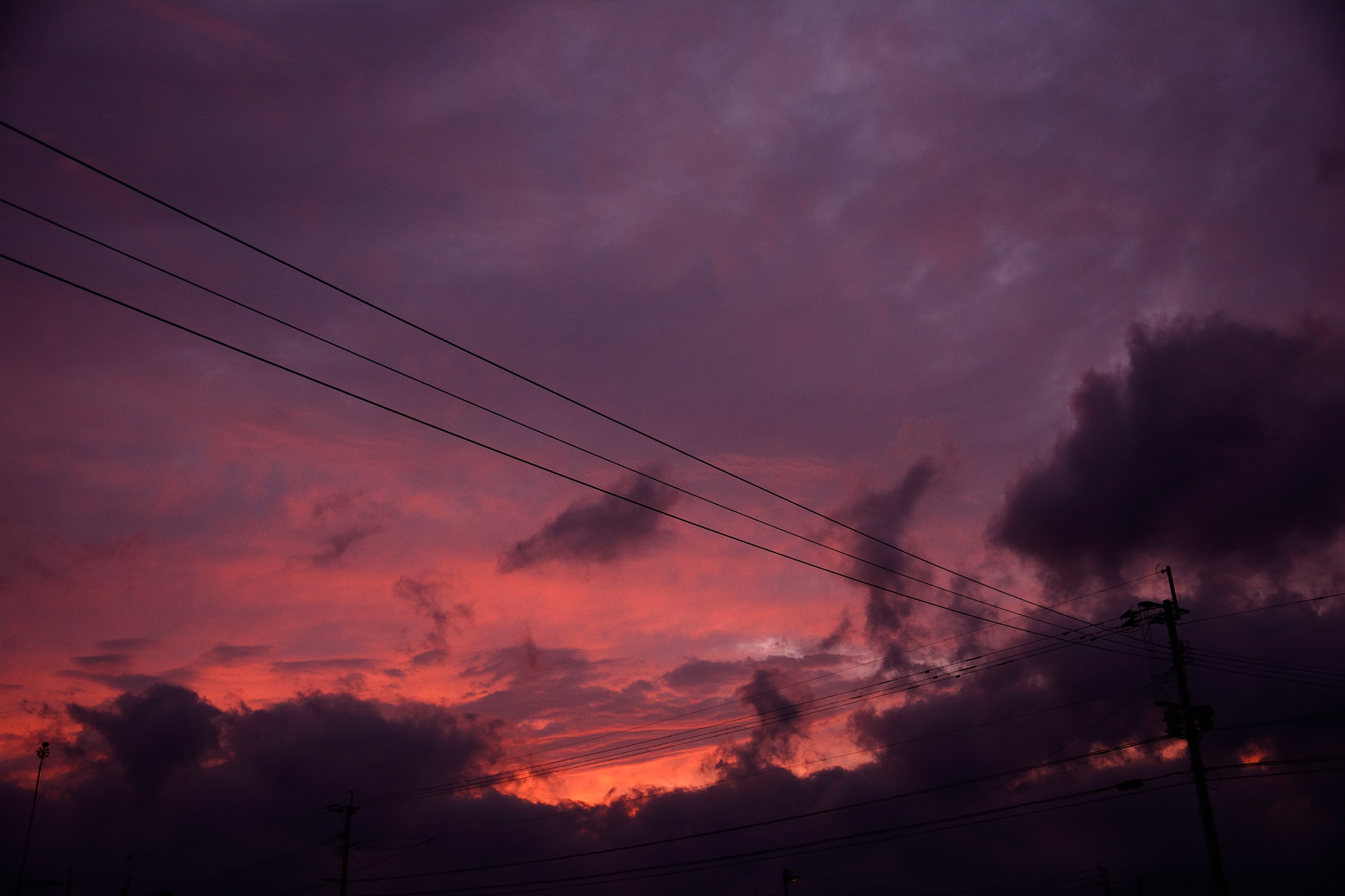 Sigma 17-70mm F2.8-4 DC Macro OS HSM | C sample photo. Sunset on the day when it rains photography