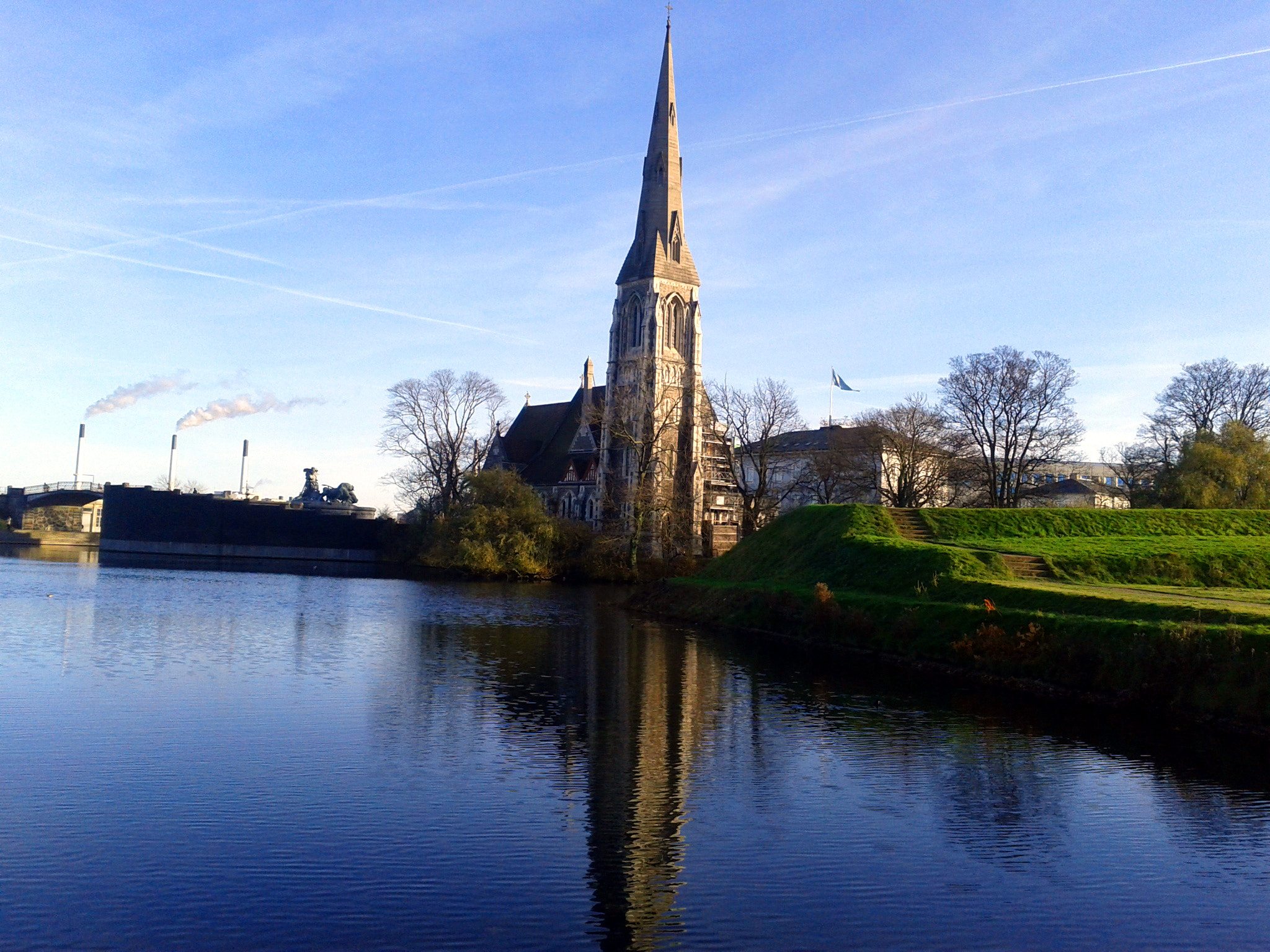 Google Nexus S sample photo. Church in a reflection photography