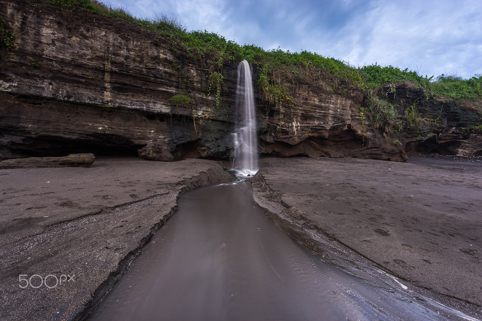 Sony a7 + Canon EF 17-40mm F4L USM sample photo. Small waterfall from terrace paddy fields photography