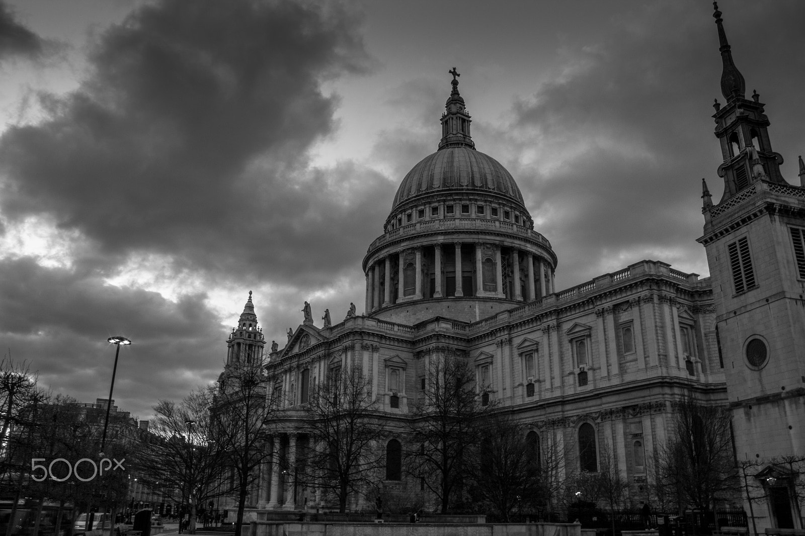 Canon EF-S 18-55mm F3.5-5.6 sample photo. St pauls cathredal photography