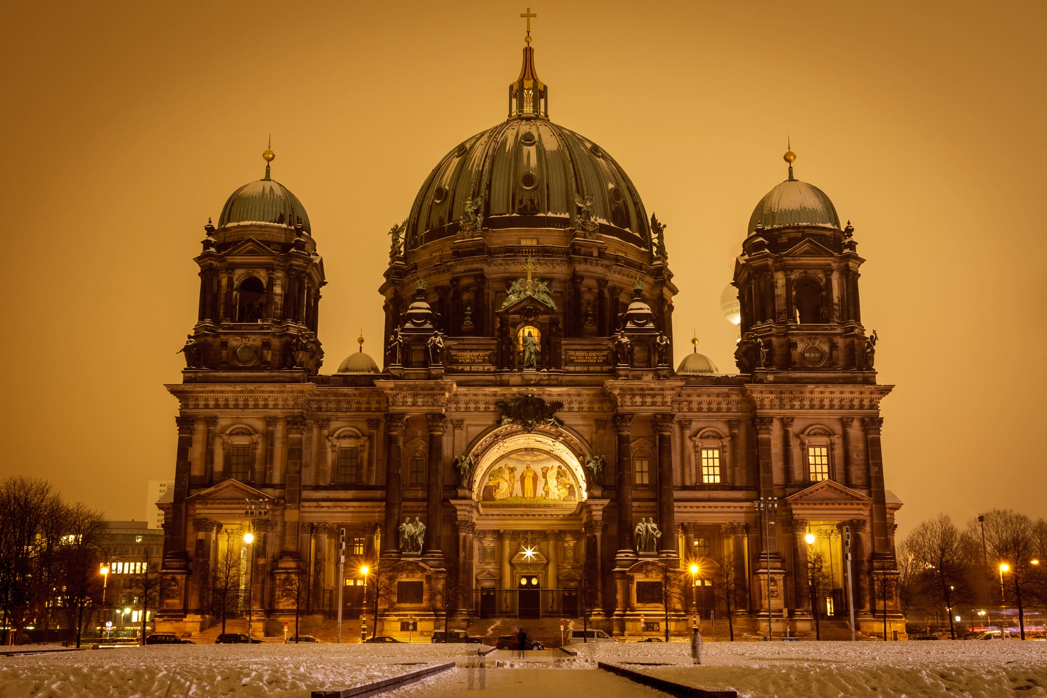 Sigma 24-105mm f/4 DG OS HSM | A sample photo. Berliner dom photography