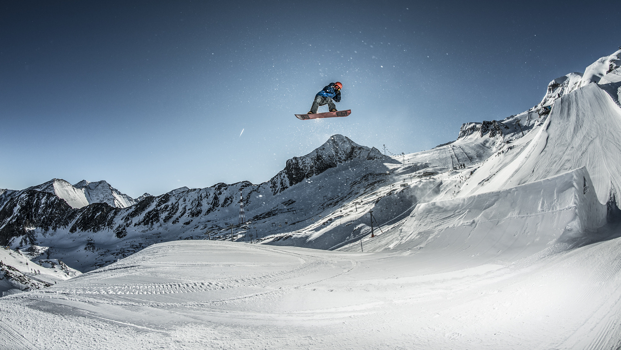 Nikon D800 + Nikon AF Fisheye-Nikkor 16mm F2.8D sample photo. Kicker photography