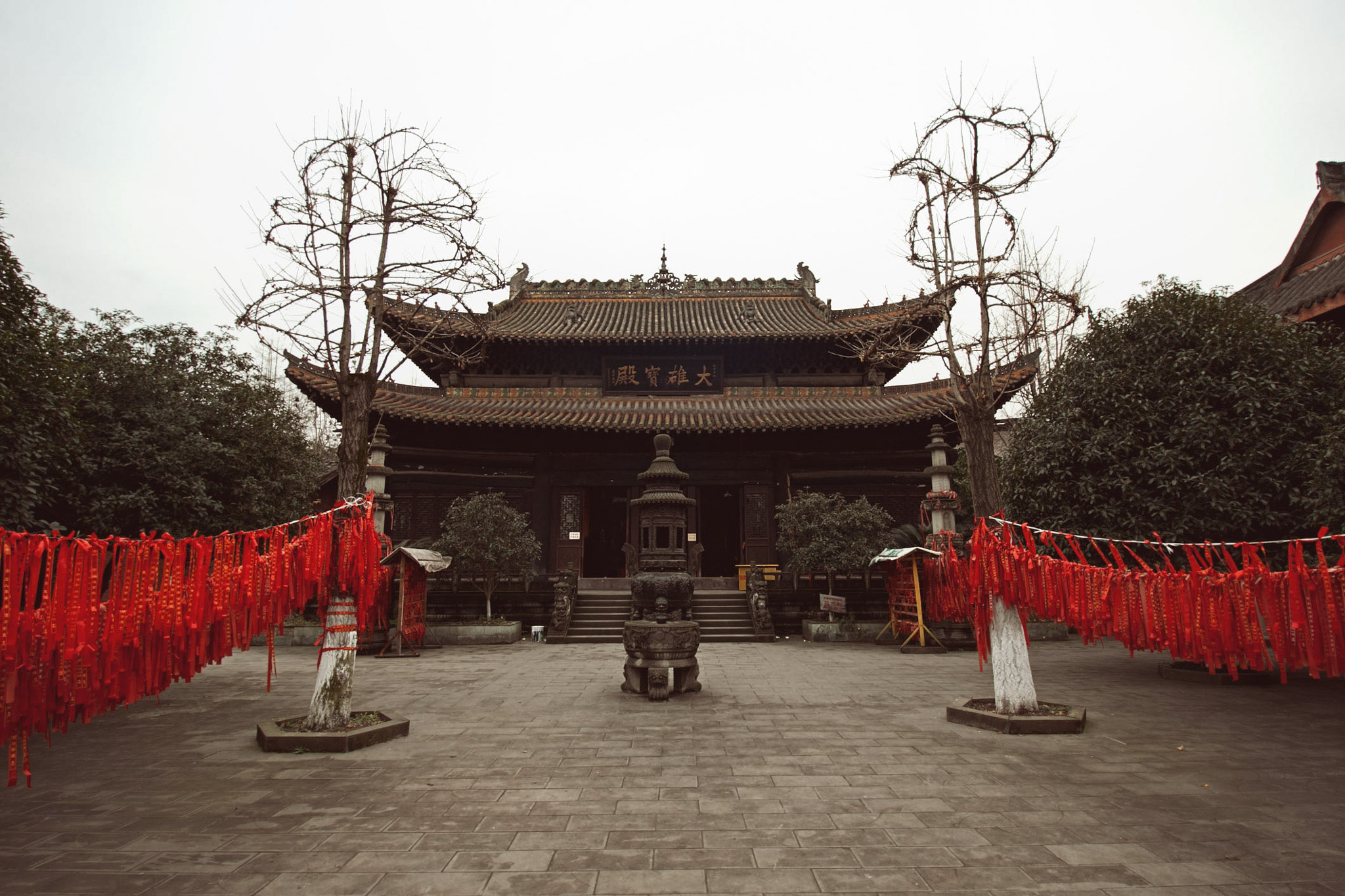 Canon EF-S 10-18mm F4.5–5.6 IS STM sample photo. A temple in chongqing photography