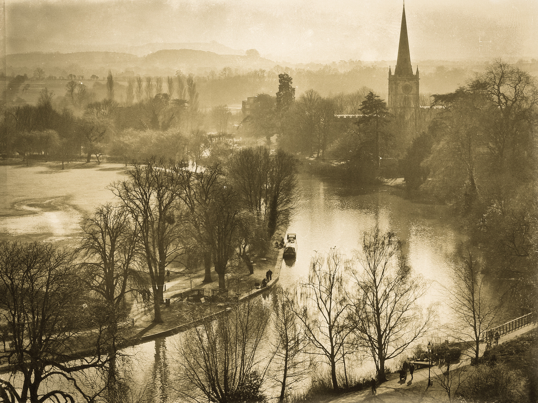 Sony Alpha NEX-5R + Sony E 18-50mm F4-5.6 sample photo. Stratford upon avon photography