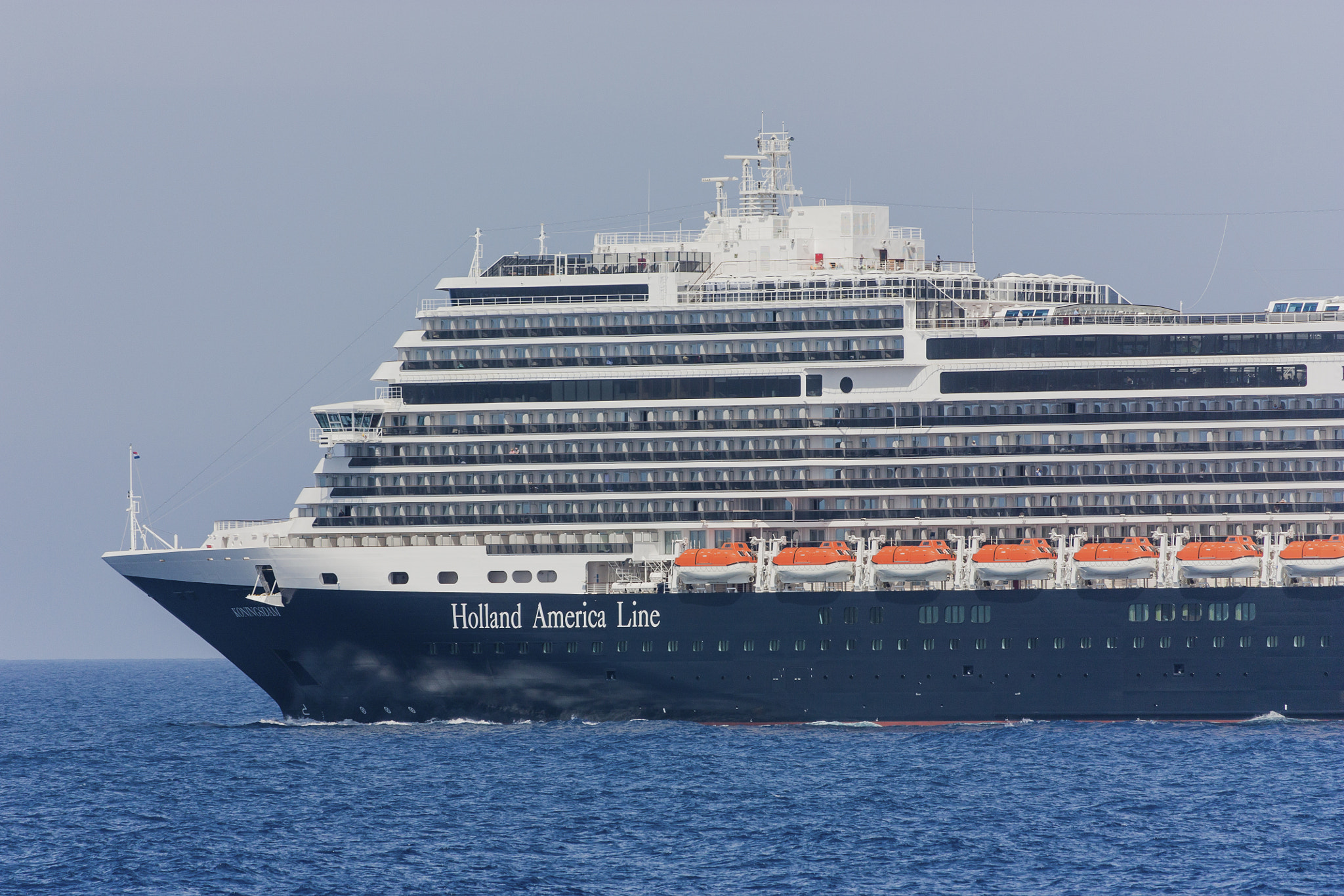 Canon EOS 450D (EOS Rebel XSi / EOS Kiss X2) + Canon EF-S 55-250mm F4-5.6 IS STM sample photo. Ms koningsdam on her maiden voyage photography