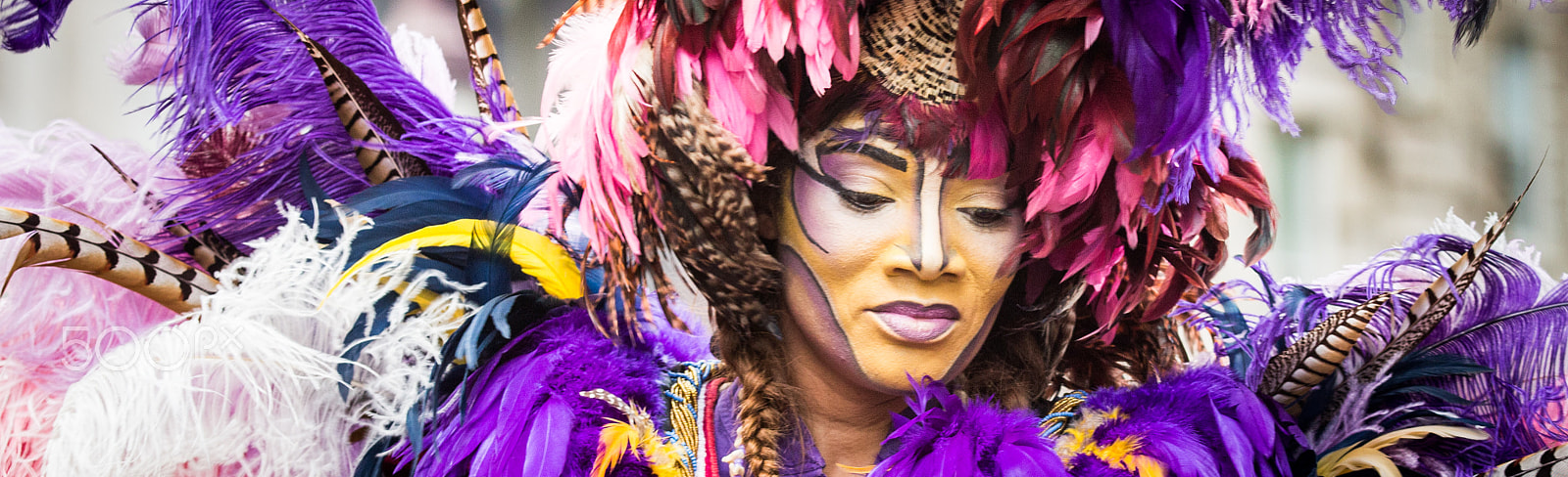 Canon EOS 100D (EOS Rebel SL1 / EOS Kiss X7) sample photo. Feathered woman photography