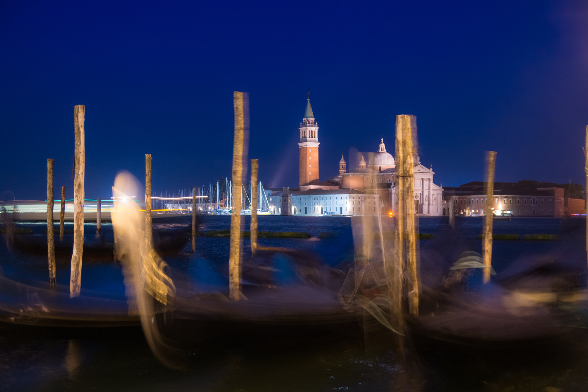 Sony SLT-A77 sample photo. Photographers most lovelyst motive photography