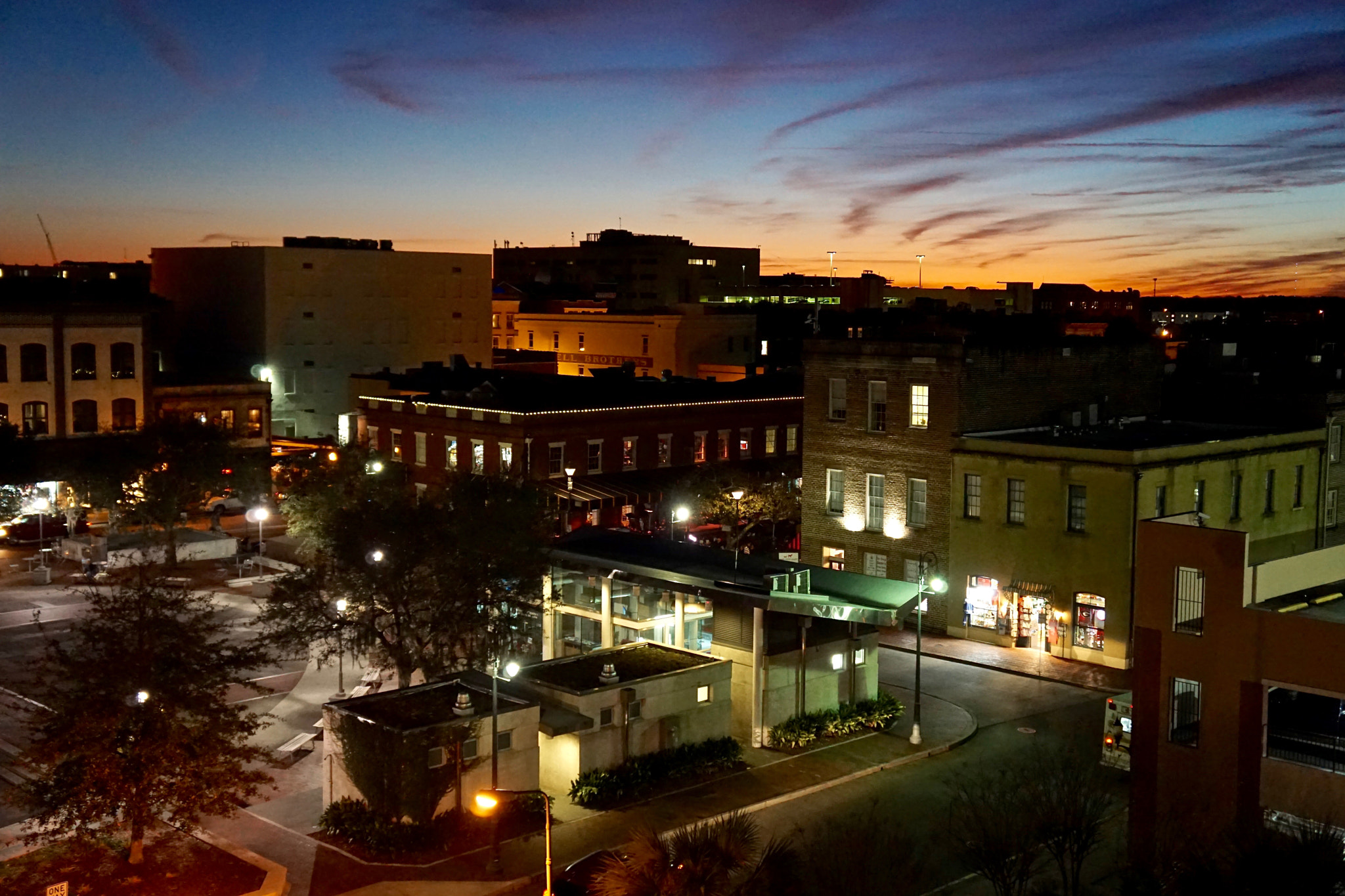 Sony a6000 + Tamron 18-200mm F3.5-6.3 Di III VC sample photo. Ellis square at sunset photography