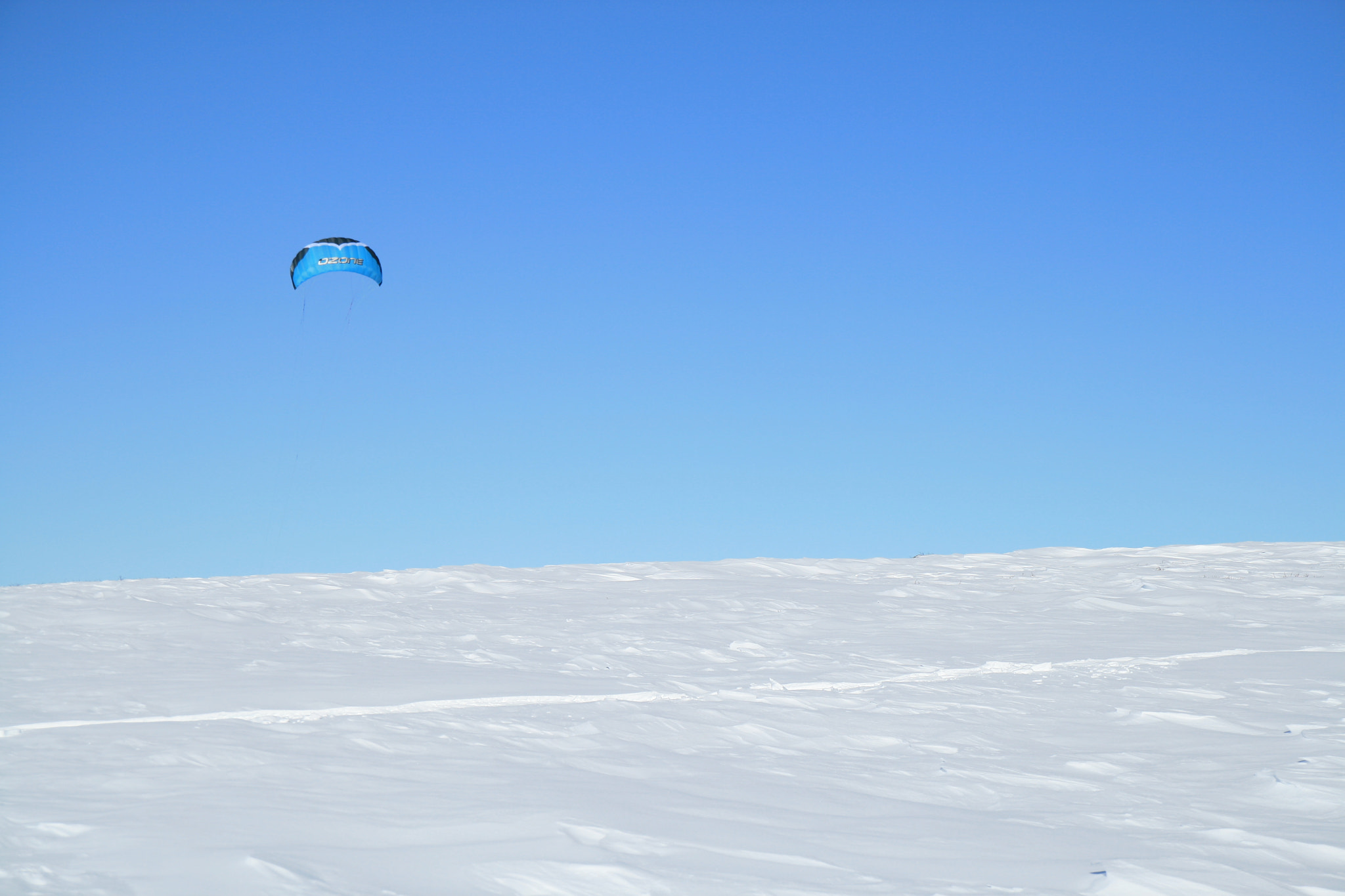 Canon EOS 400D (EOS Digital Rebel XTi / EOS Kiss Digital X) sample photo. Snowkiting alone photography
