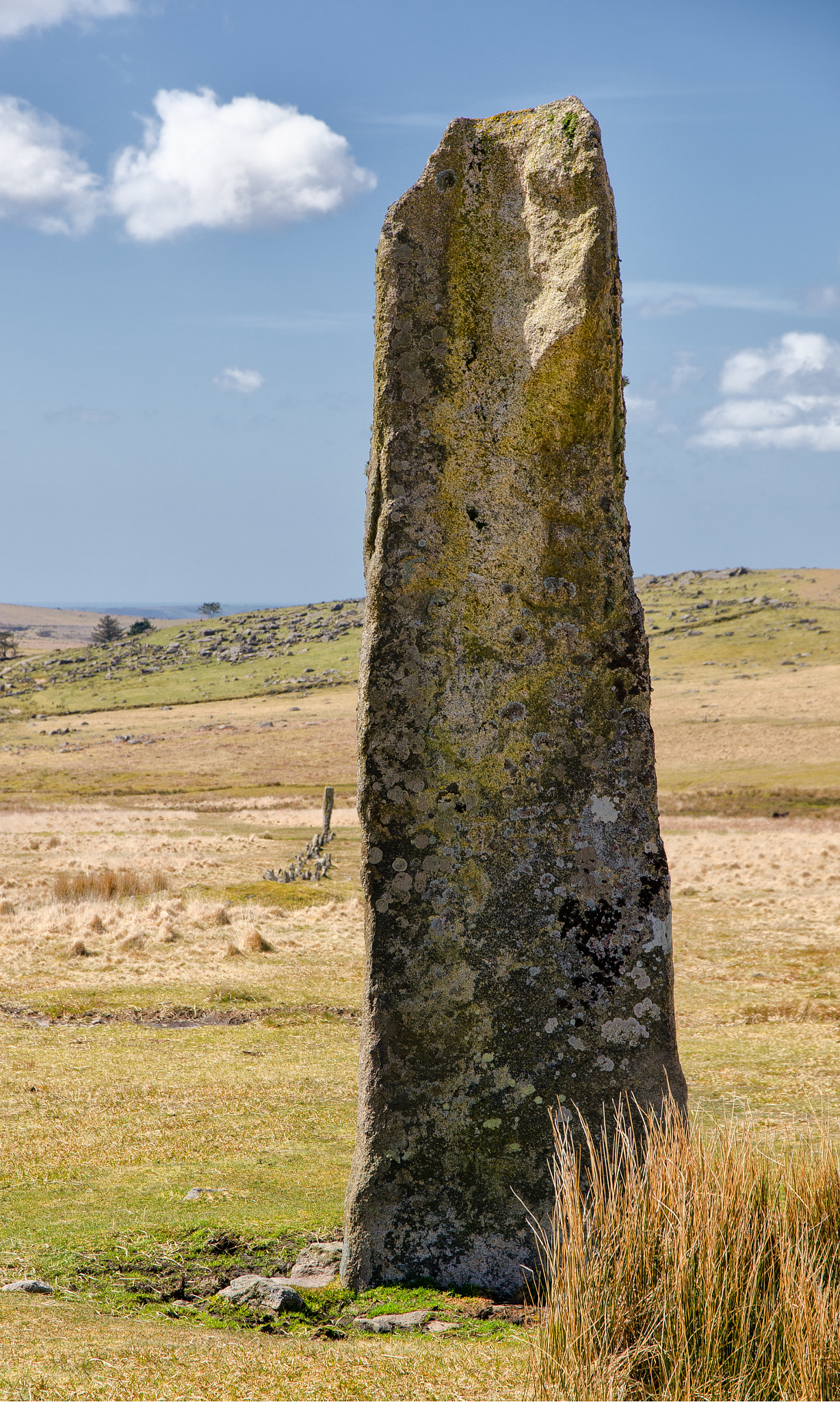 Nikon D7000 + Sigma 17-70mm F2.8-4 DC Macro OS HSM | C sample photo. Bronze age standing stone photography