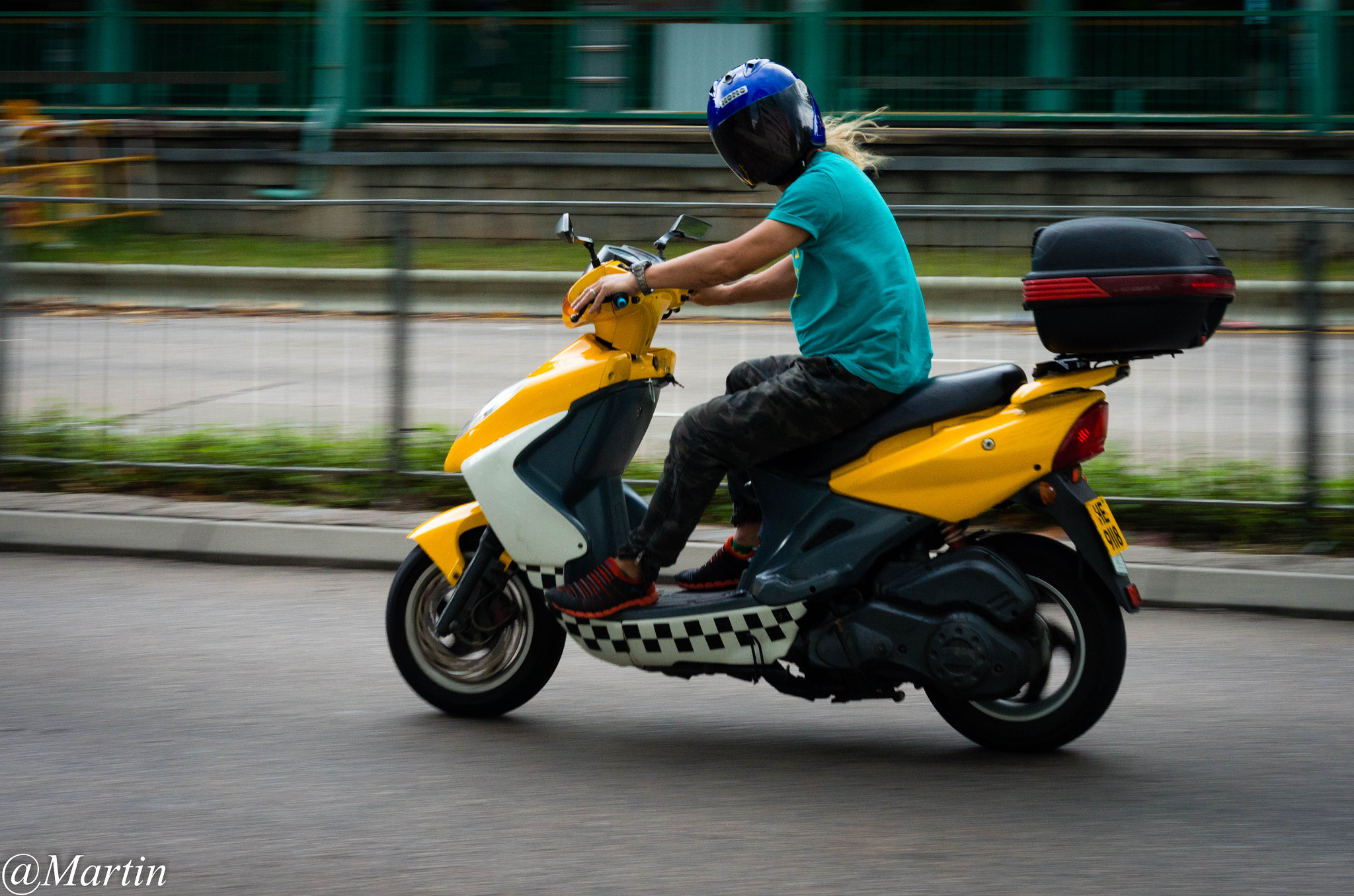 Pentax K-5 II + Pentax smc DA 50mm F1.8 sample photo. Moto photography