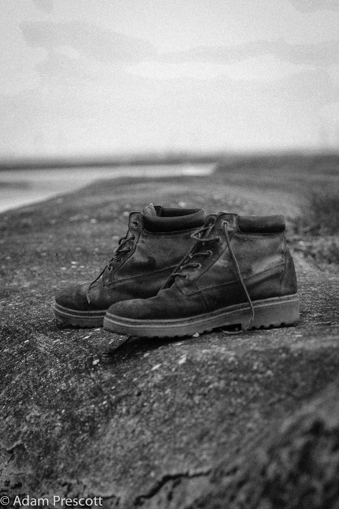 Canon EOS 30D + Canon EF 70-200mm F4L USM sample photo. Abandoned boots.... photography