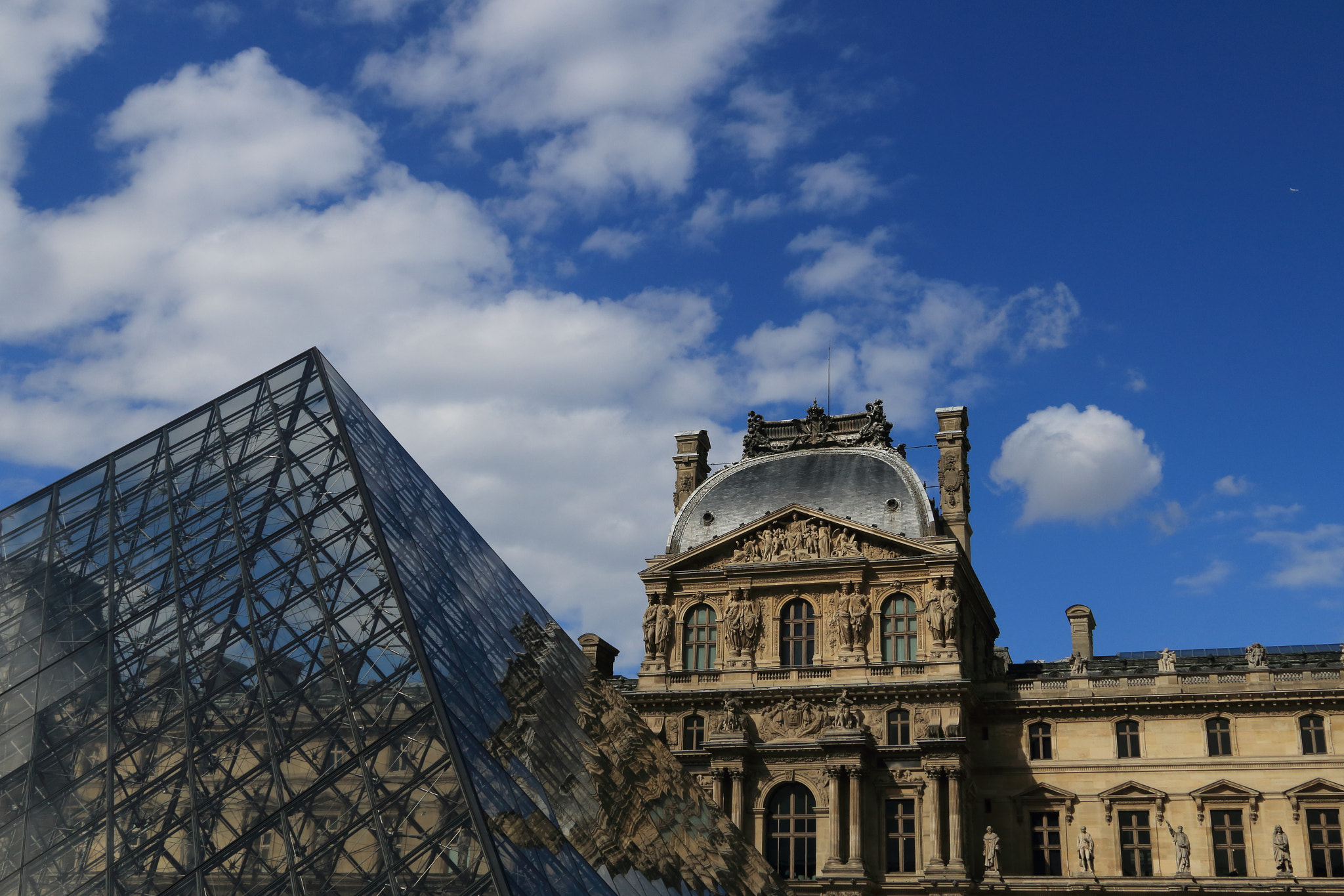 Canon EF 24-85mm F3.5-4.5 USM sample photo. Le louvre photography