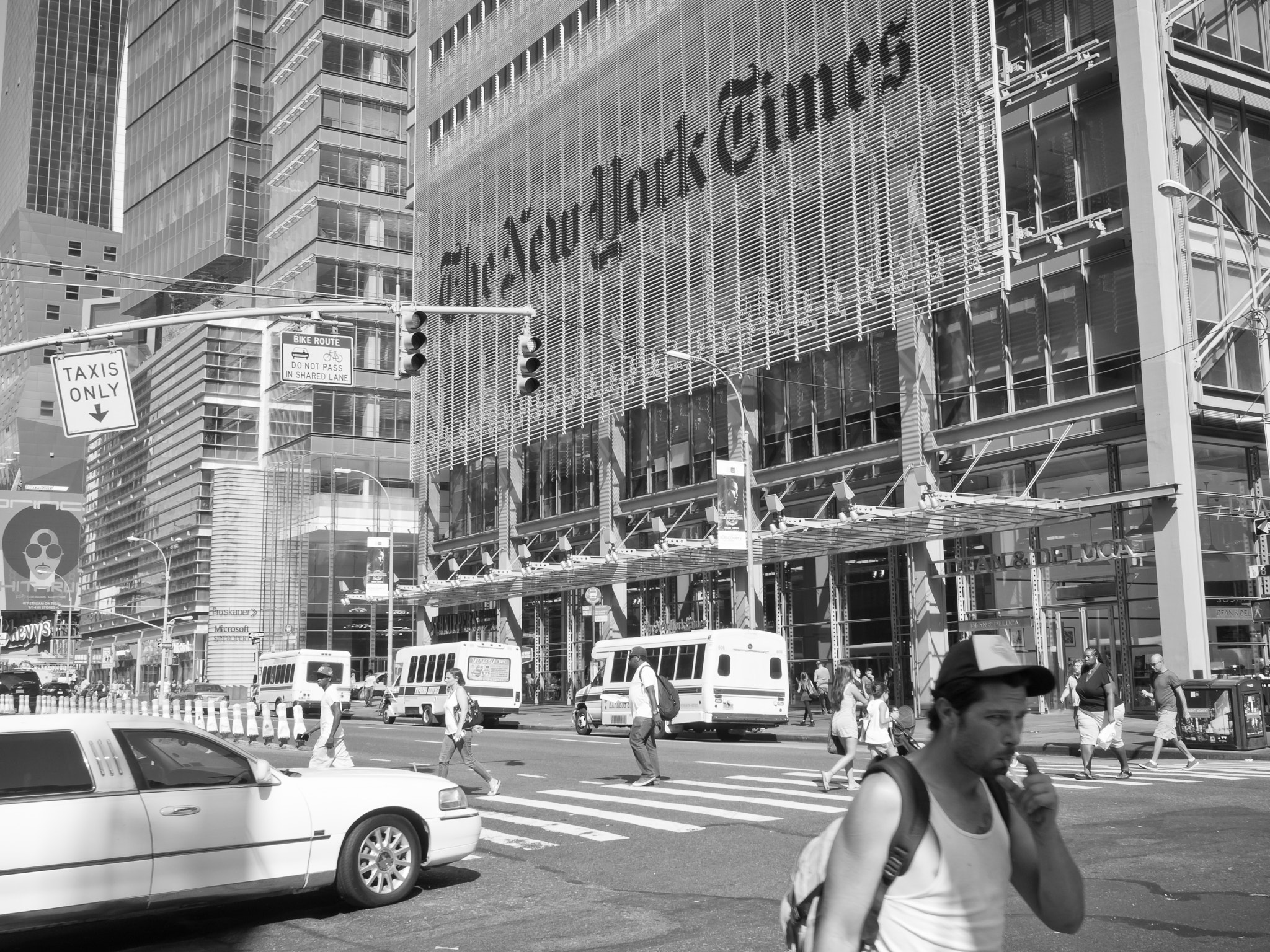 Olympus OM-D E-M10 + Olympus M.Zuiko Digital 17mm F1.8 sample photo. New york times, new york photography