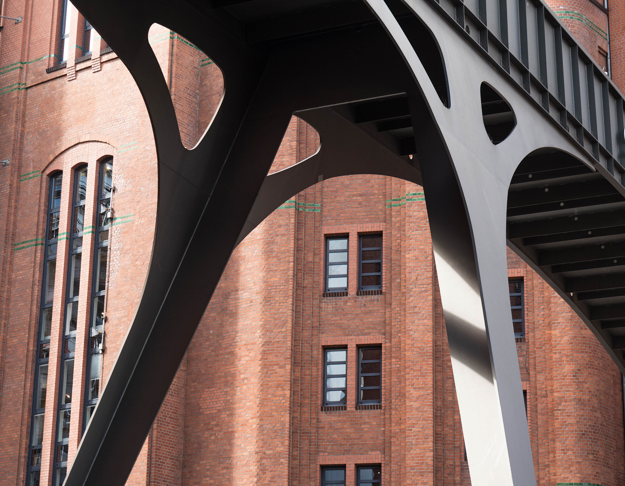Panasonic Lumix G X Vario 35-100mm F2.8 OIS sample photo. Liquid bridge photography