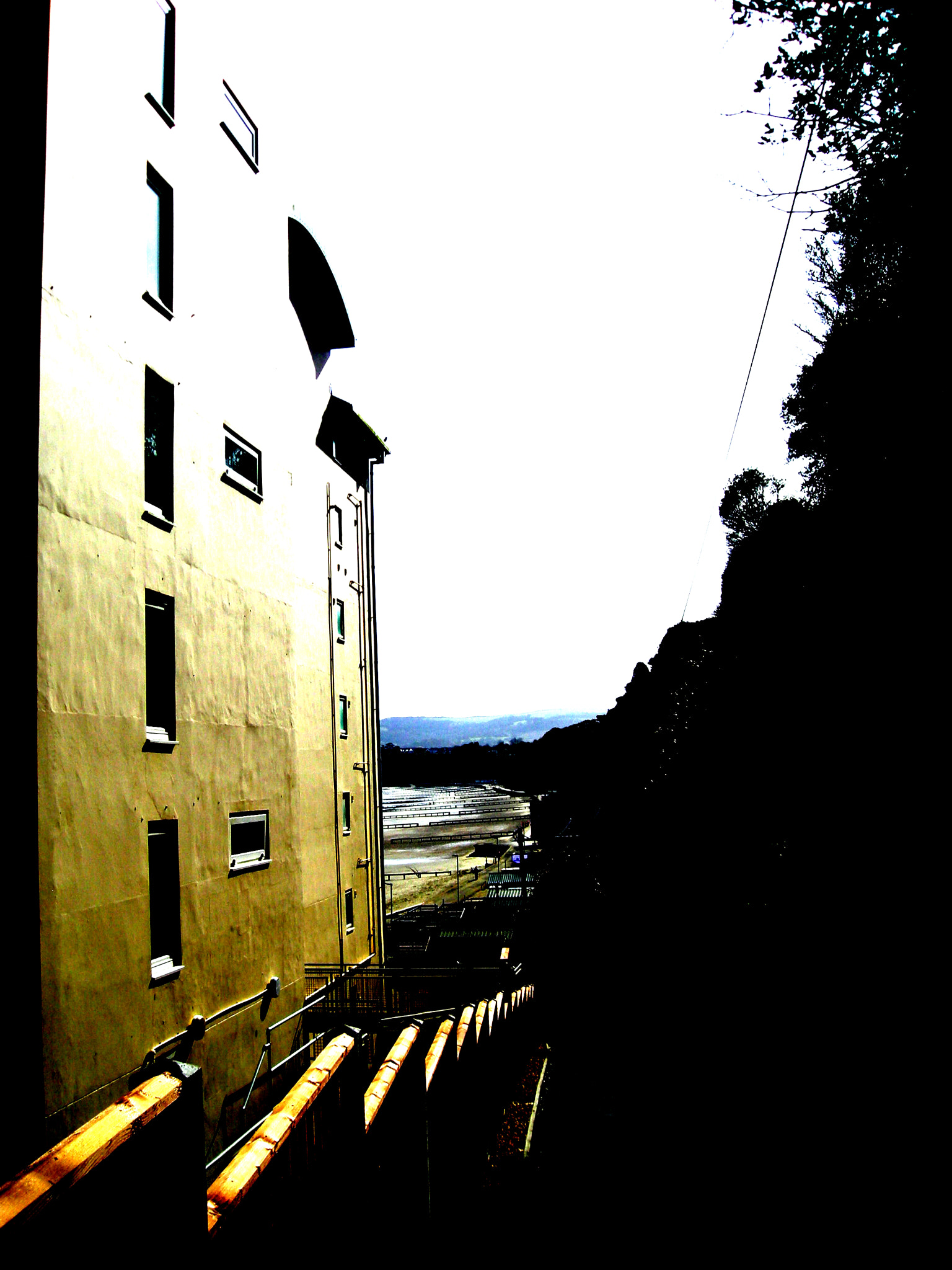 Nikon COOLPIX L12 sample photo. Cliffside flats study photography