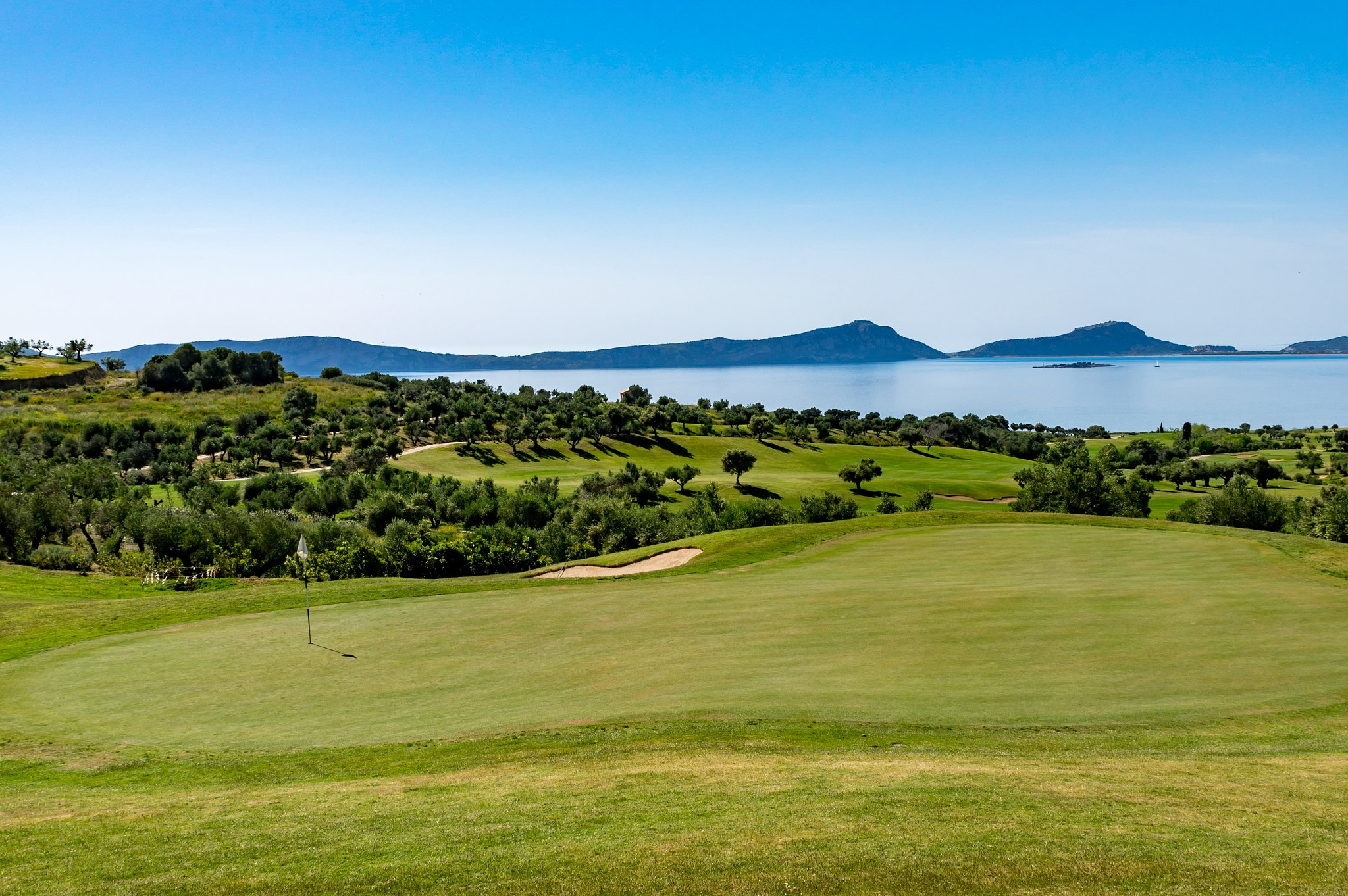 HD Pentax D FA 24-70mm F2.8 ED SDM WR sample photo. One of the great views from the bay course at costa navarino in greece. photography