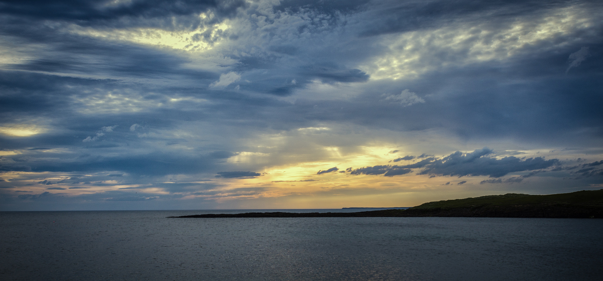 Nikon D7000 + Nikon AF Nikkor 24mm F2.8D sample photo. Sunset at the beach photography