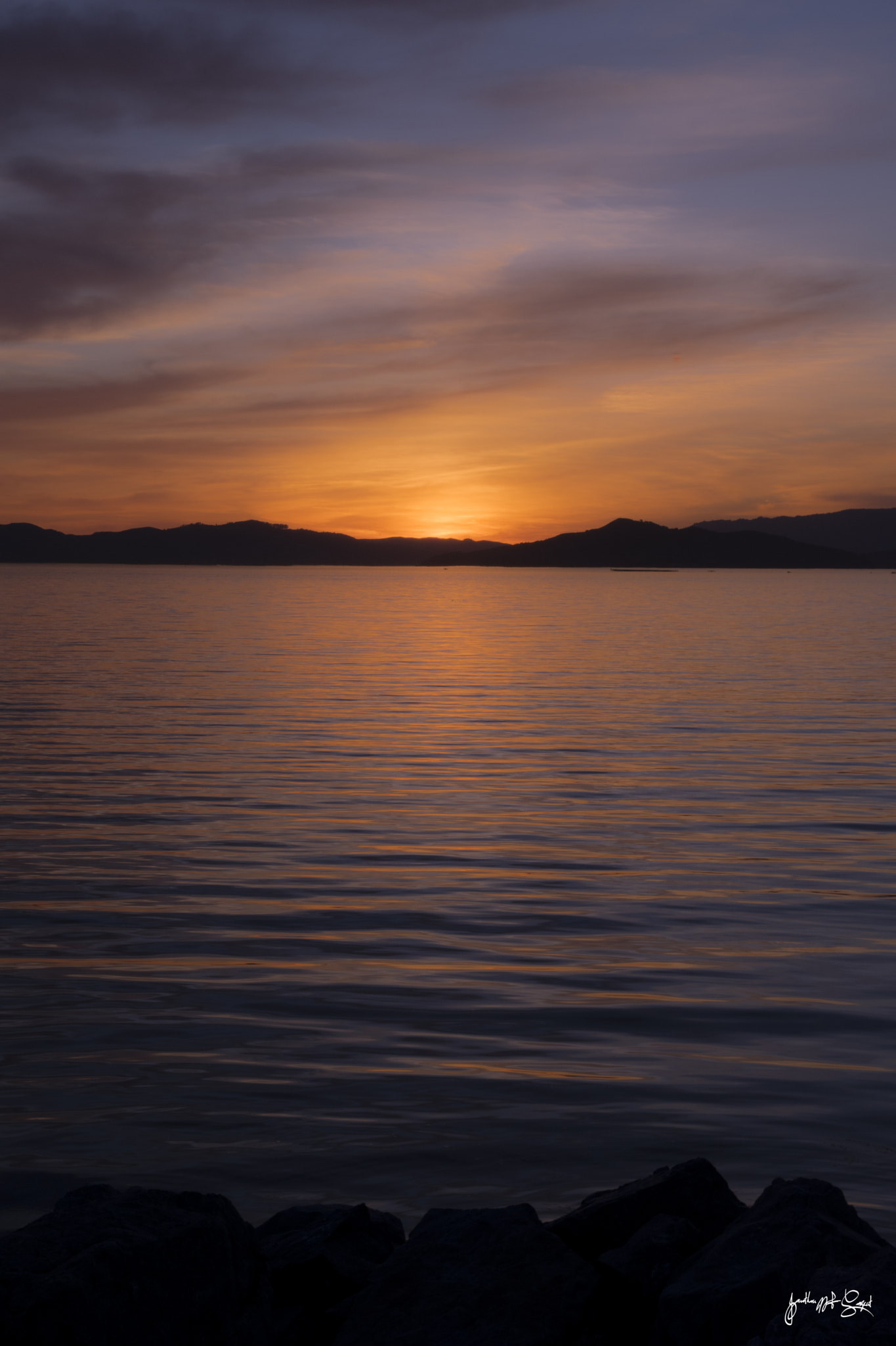 Sigma 17-70mm F2.8-4 DC Macro OS HSM | C sample photo. Sunset on the bay photography