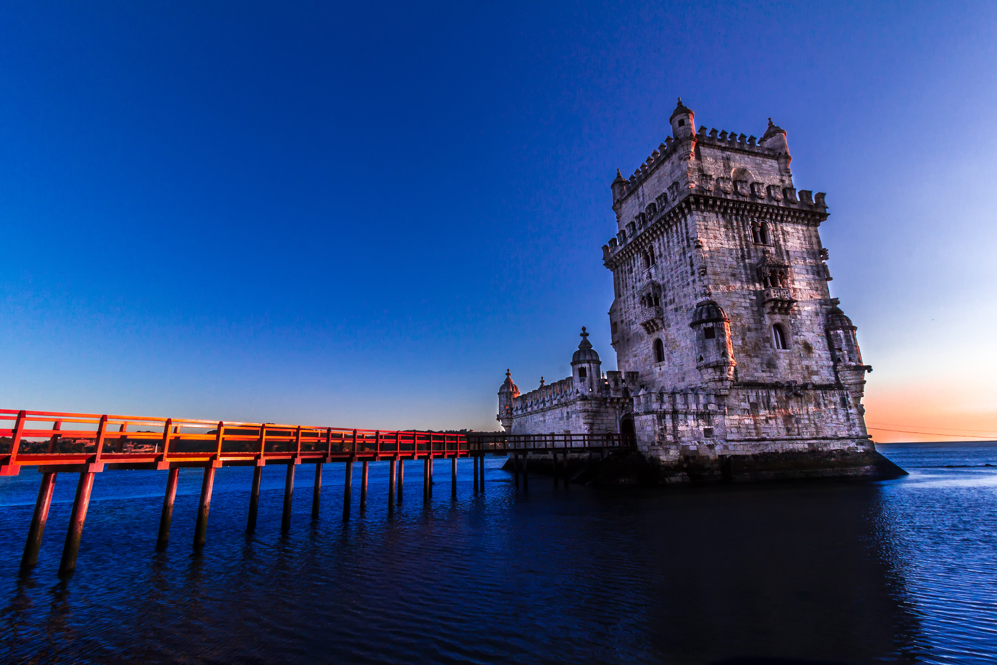 Canon EF-S 10-18mm F4.5–5.6 IS STM sample photo. Belém tower photography