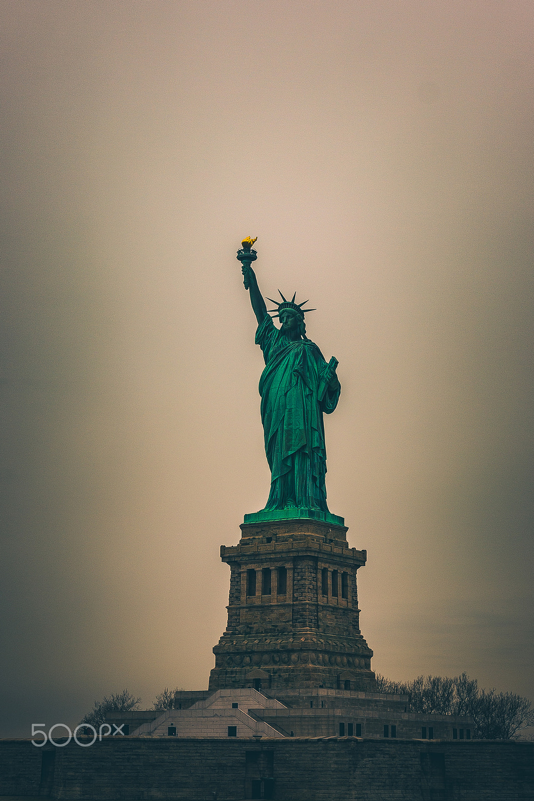 Sigma 18-35mm f/1.8 DC HSM sample photo. Liberty photography