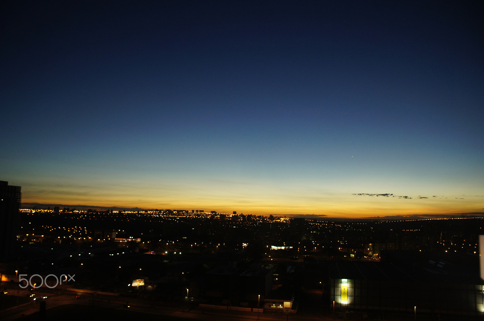 Sony Alpha DSLR-A580 sample photo. Skyline photography