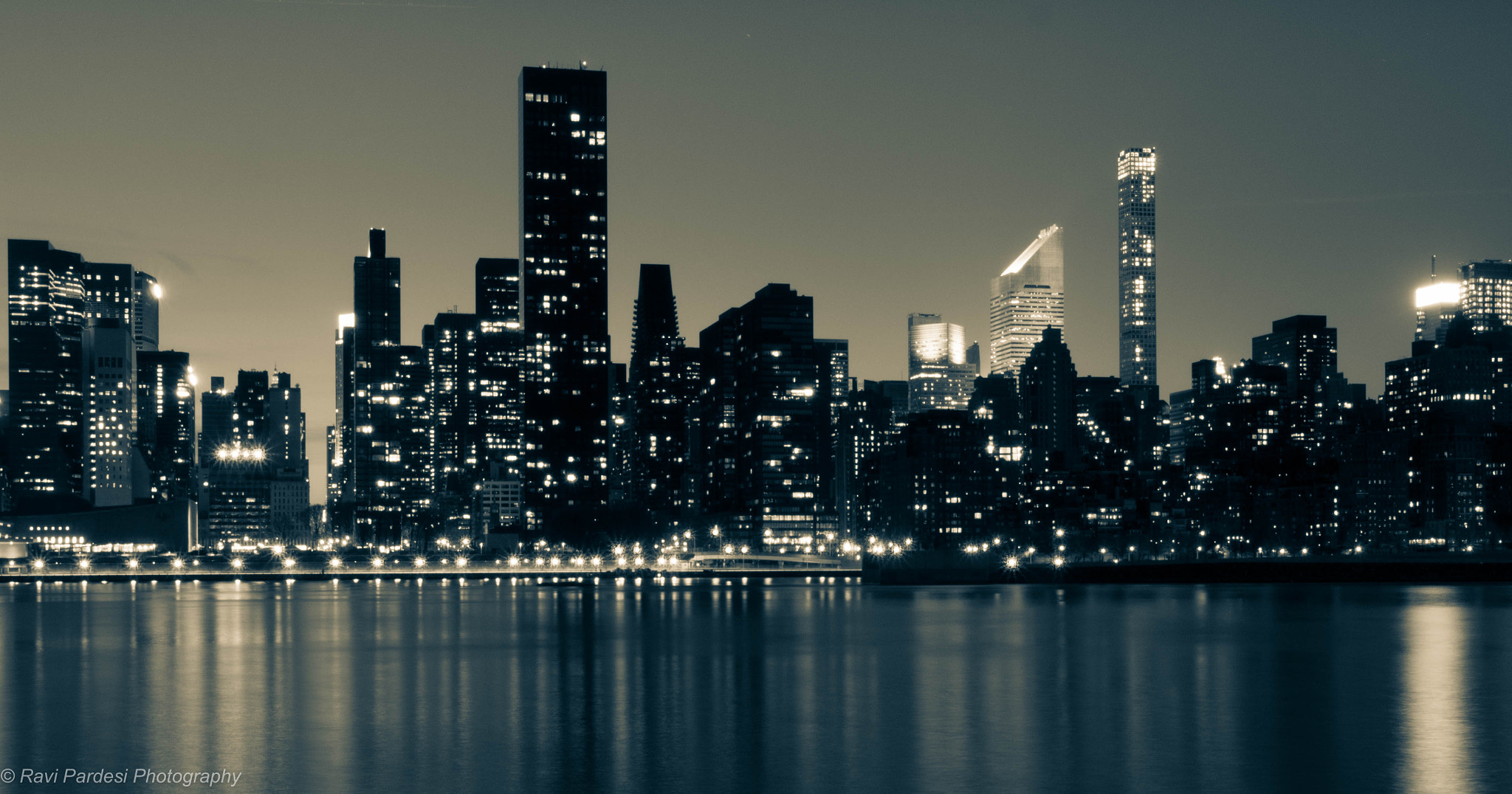 Olympus Zuiko Digital ED 12-60mm F2.8-4.0 SWD sample photo. Nyc, indeed a concrete jungle...! photography