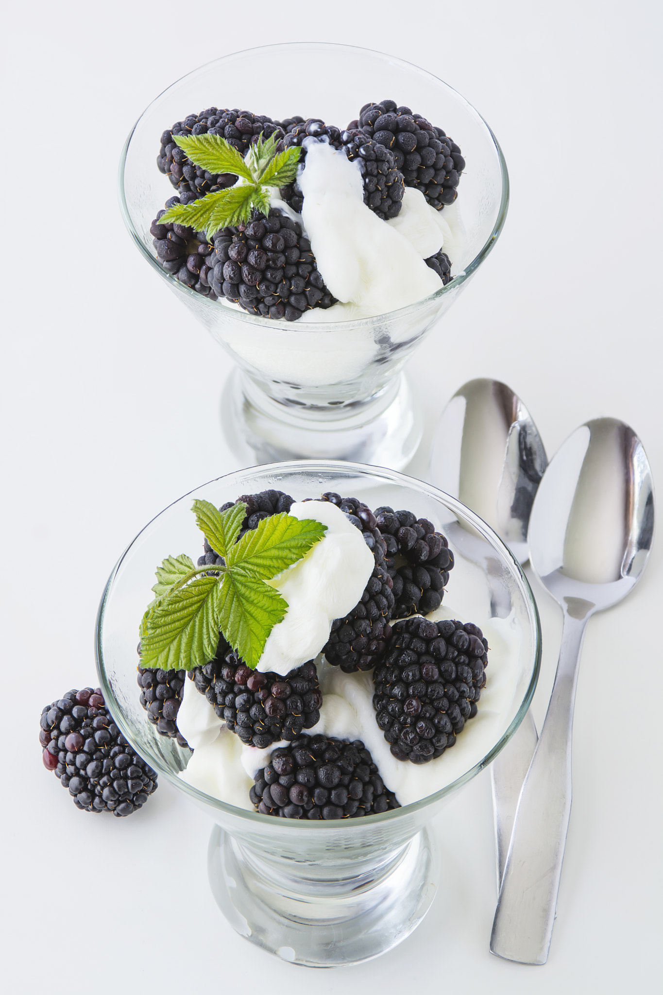Nikon AF-S Nikkor 28-70mm F2.8 ED-IF sample photo. Healthy fruit and yogurt breakfast photography