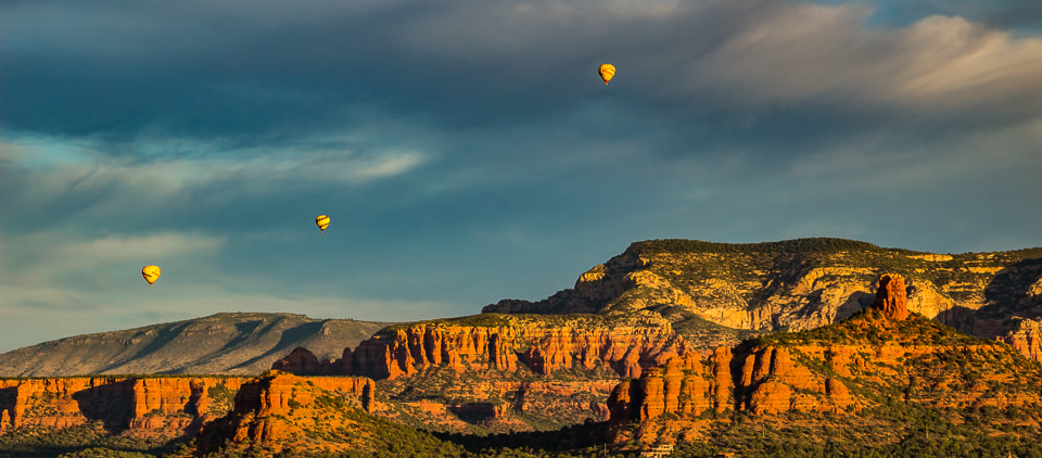 Canon EOS 100D (EOS Rebel SL1 / EOS Kiss X7) sample photo. Balloons above red rock photography