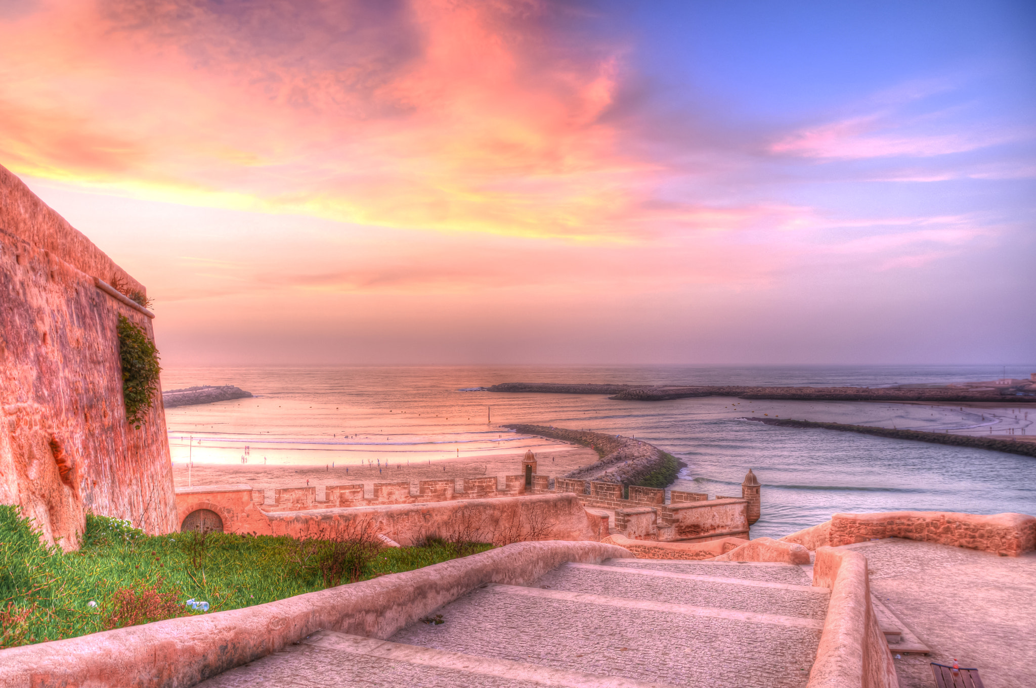 Sigma 17-70mm F2.8-4 DC Macro OS HSM | C sample photo. Sunset surrealism photography