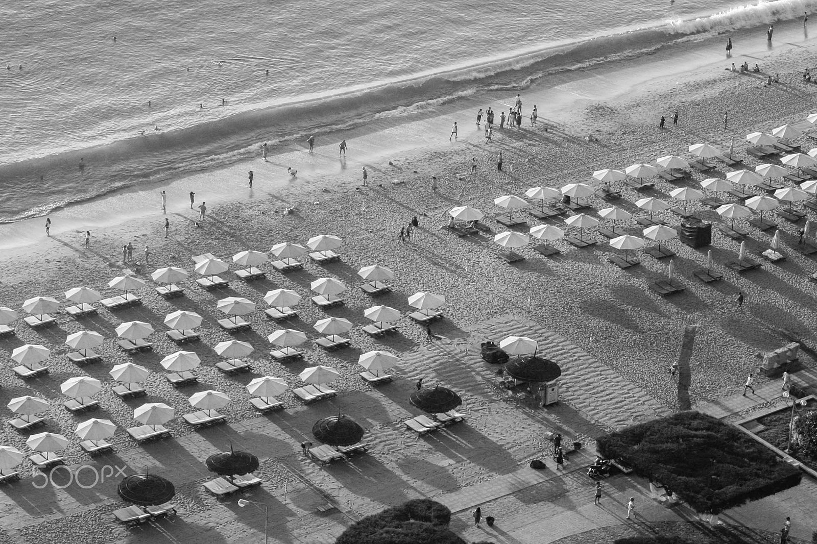 Canon EOS 30D + Canon EF 50mm F1.4 USM sample photo. Nha trang - vietnam beach photography