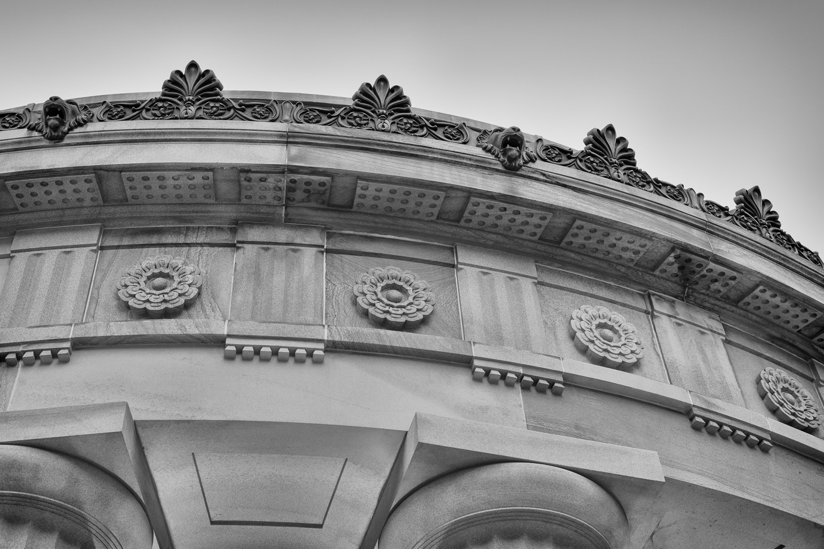 Canon EOS 5DS R + Canon EF 50mm F1.4 USM sample photo. Shrine of remembrance detail b&w photography