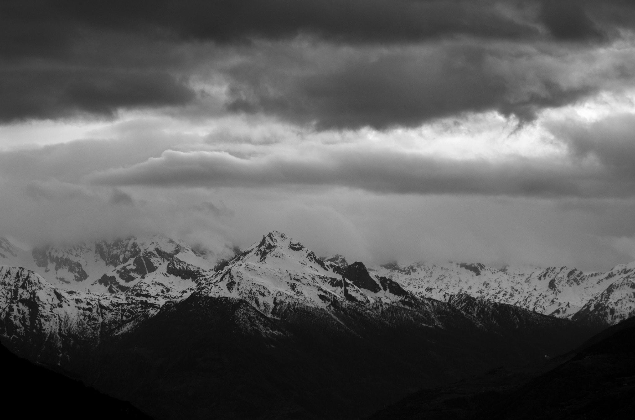 Tamron AF 70-300mm F4-5.6 Di LD Macro sample photo. Before the apocalypse photography