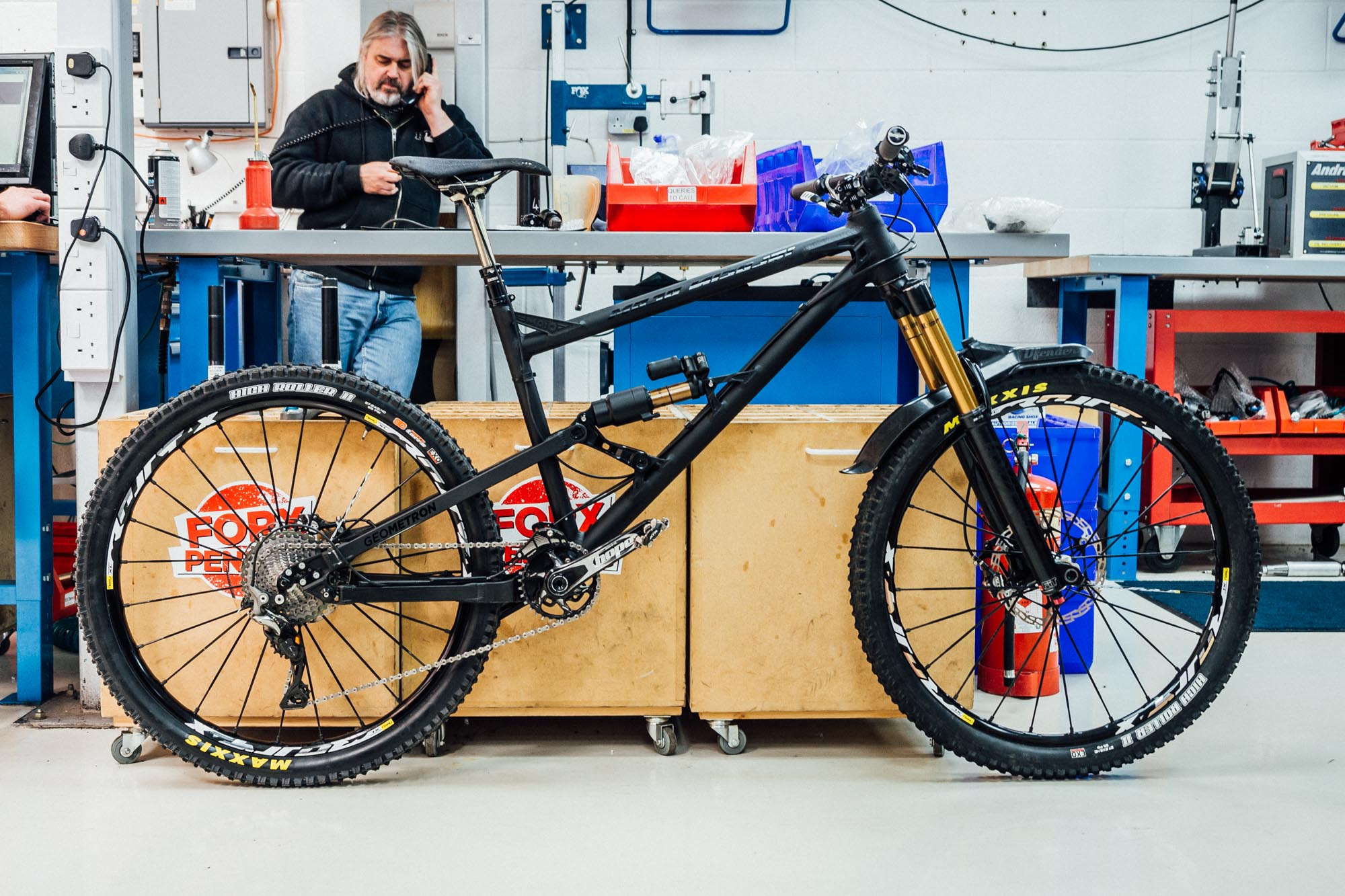 Mojo Suspension's Geometron. Full article on  http://radventure.cc