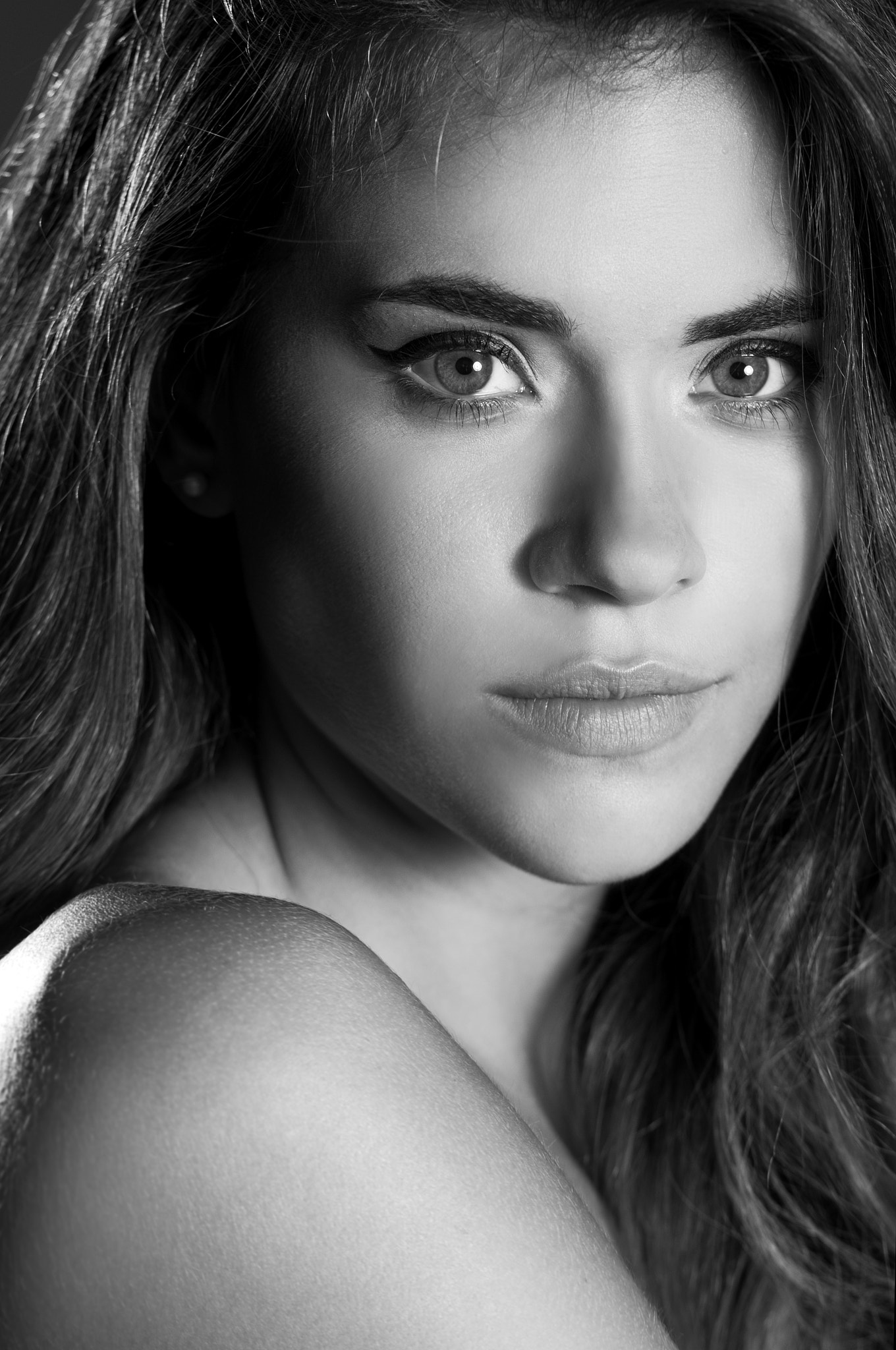 AF Zoom-Nikkor 80-200mm f/2.8 ED sample photo. Irene c. high select models, costa rica photography