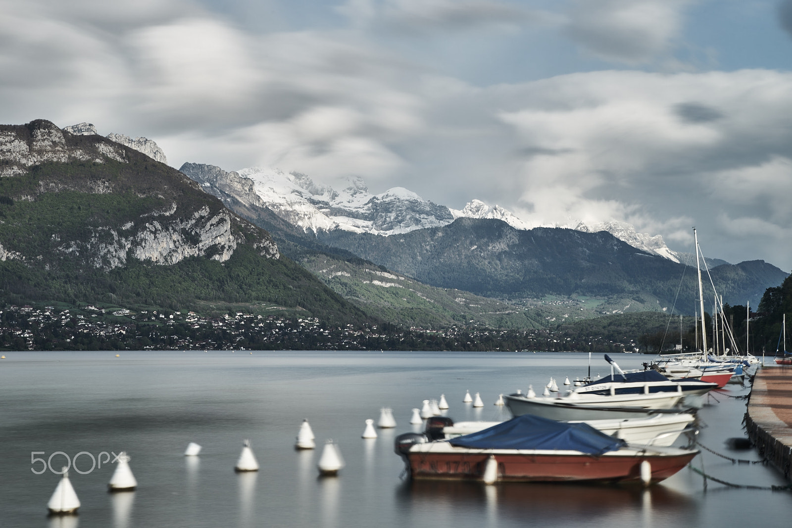 35-70mm F4 sample photo. Lake and mountain photography