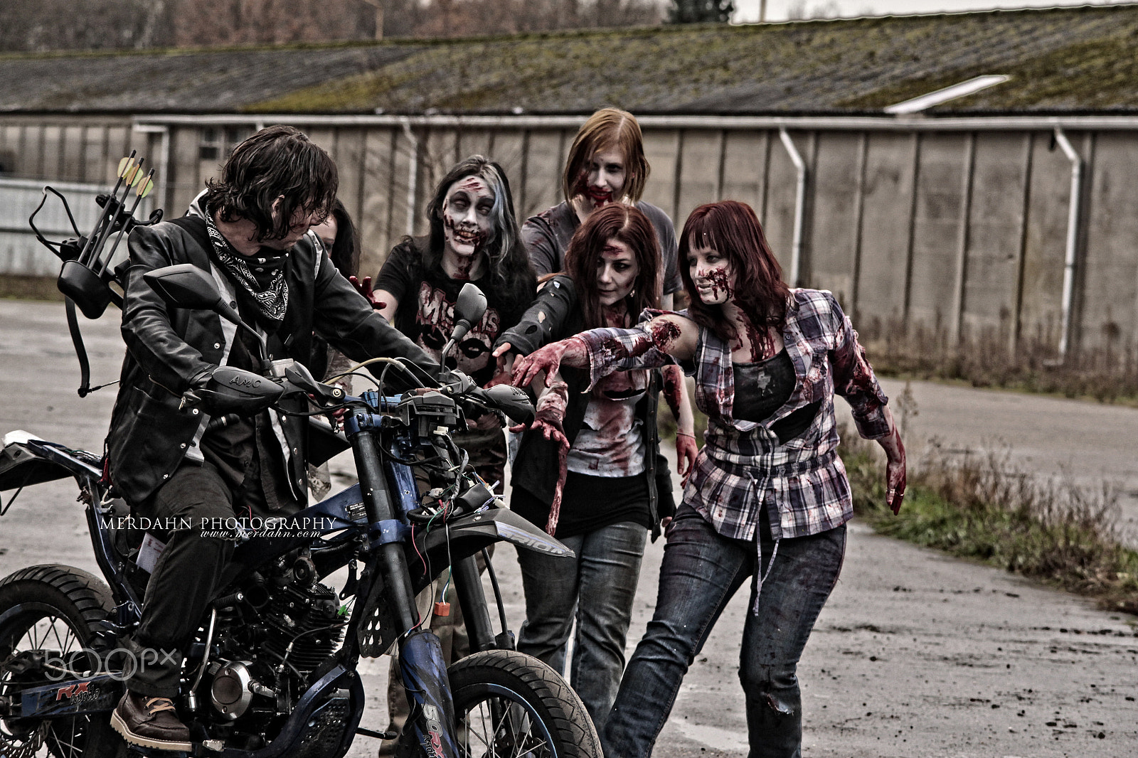 Sigma APO 50-150mm f/2.8 [II] EX DC HSM sample photo. The walking dead photography