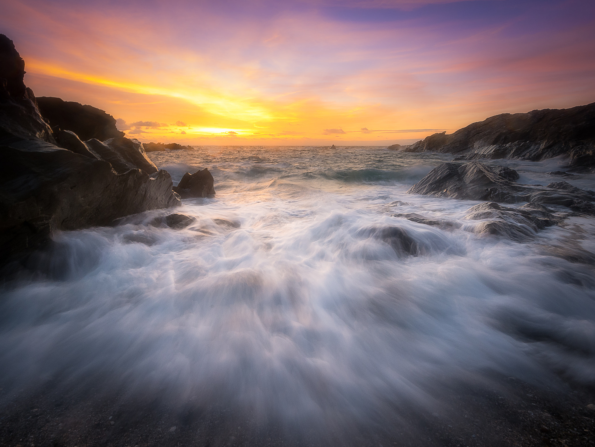 Panasonic Lumix DMC-GX7 + OLYMPUS M.9-18mm F4.0-5.6 sample photo. Fistral glow photography