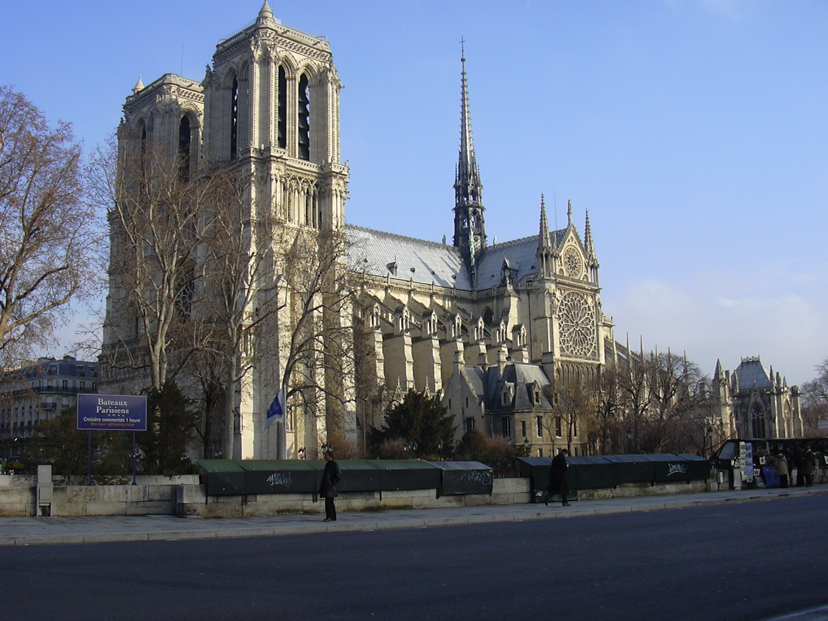 Nikon E2000 sample photo. Paris notre dame photography