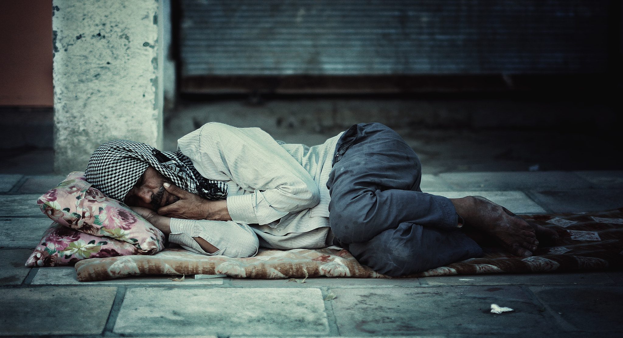 Canon 50mm sample photo. Old man. photography