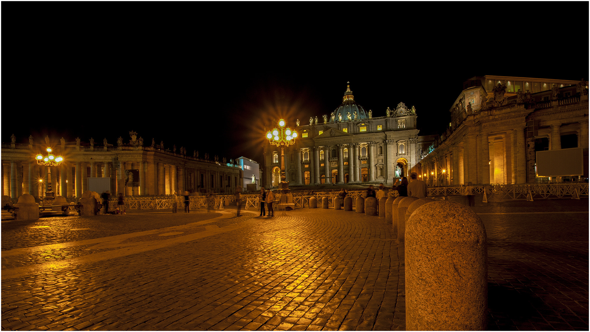 Nikon D300S sample photo. St. peter's square, nightshot photography