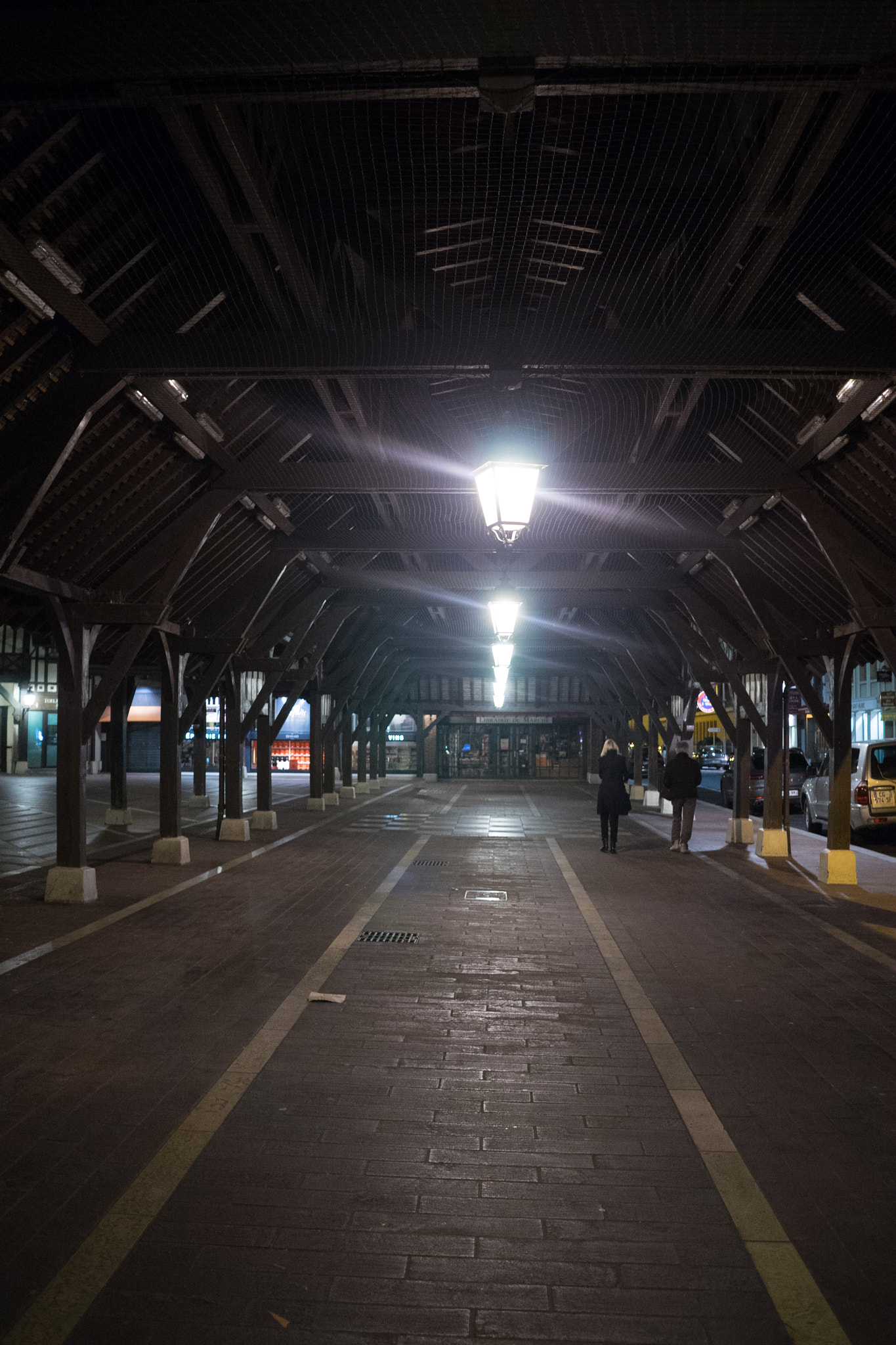 Sony a7 + Sony E 20mm F2.8 sample photo. Deauville 16.04.2016 photography