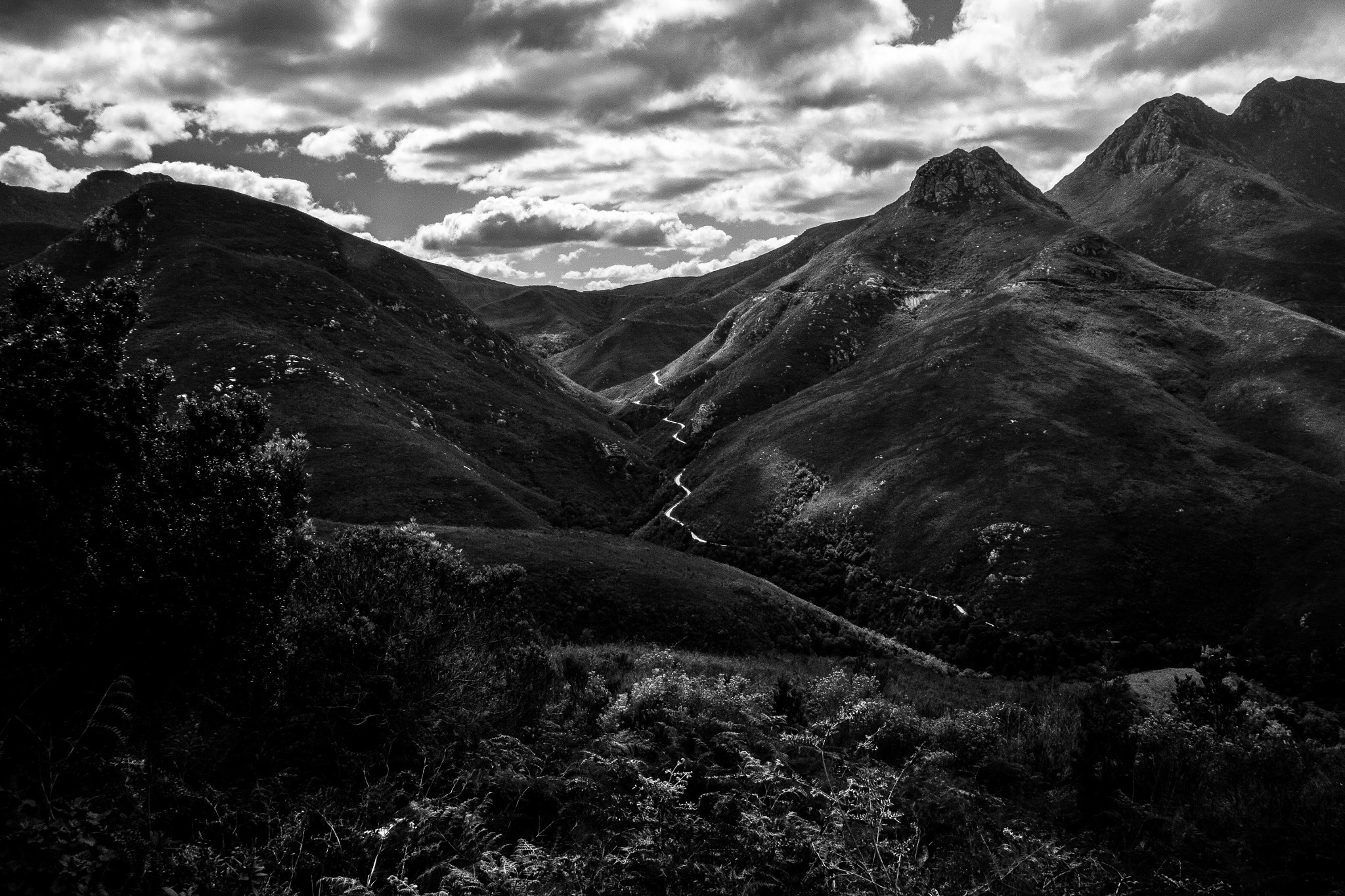 Canon EOS 50D + Sigma 18-250mm F3.5-6.3 DC OS HSM sample photo. Mountain path b/w photography