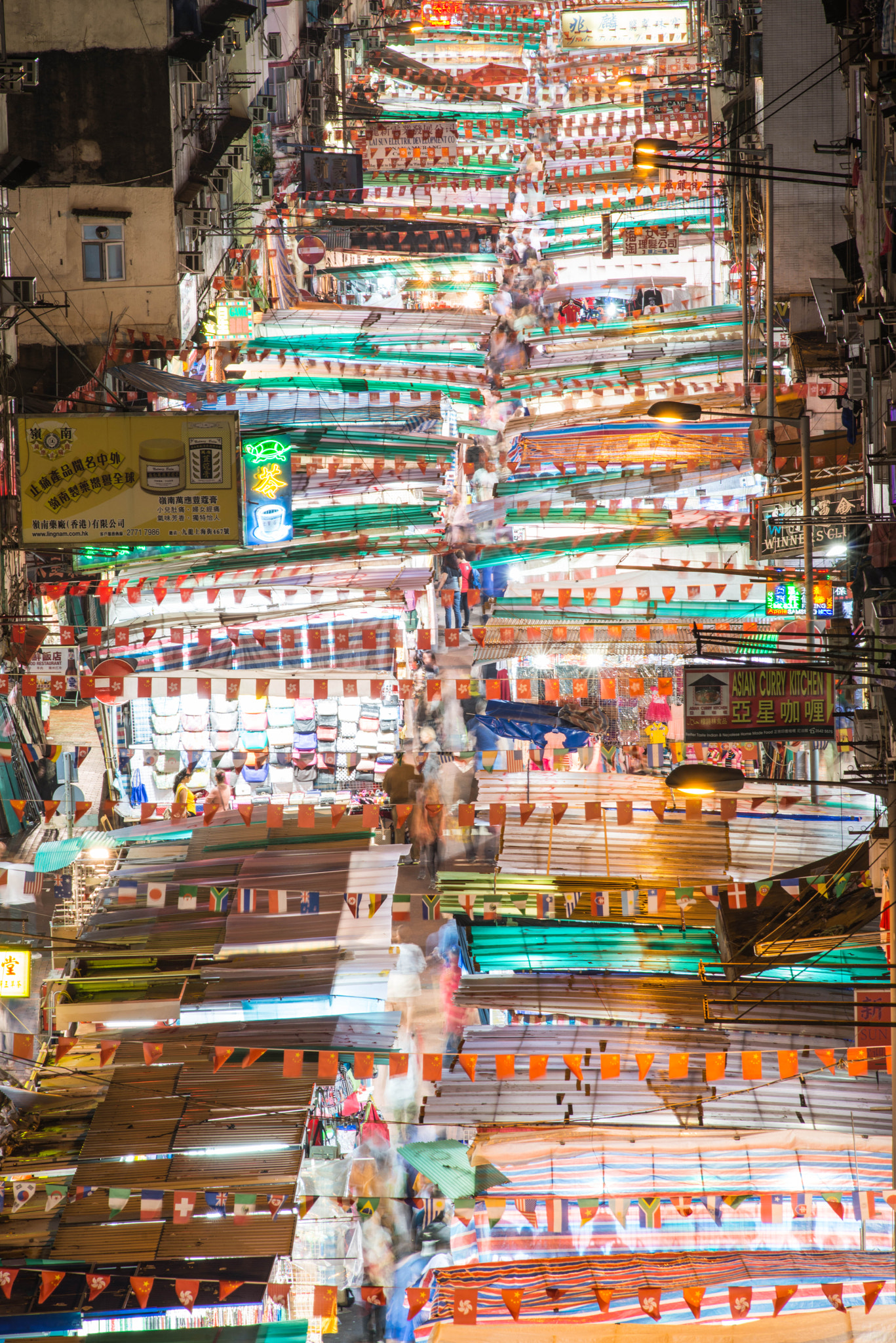 Nikon AF Nikkor 180mm F2.8D ED-IF sample photo. Temple street 2 photography